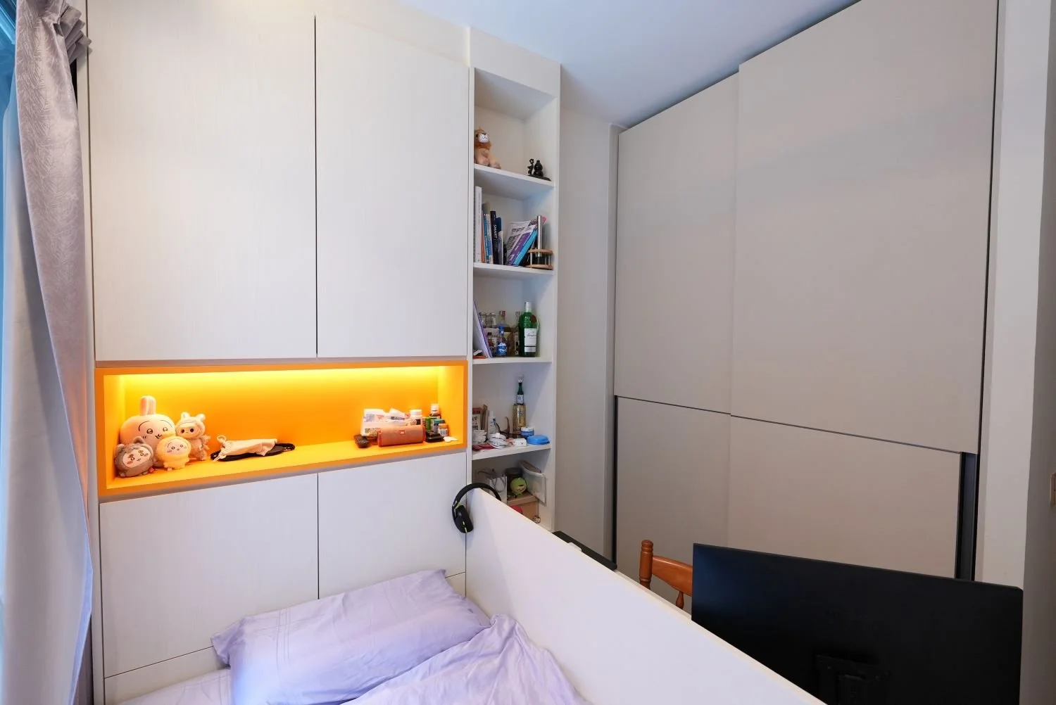 Yishun Close New Condo 3 Bedder bedroom with custom cabinetry