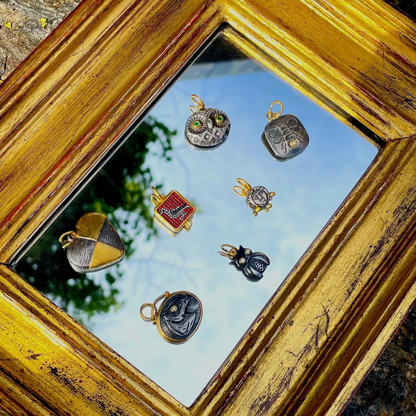 These sweet little charms by Prehistoric Works are the perfect blend of playful and refined ✨❣️🌼

Whether you&rsquo;re a bird-lover or a horse girl, we may have the perfect pendant for you! Stop by Side Street Gallery this weekend to try on these pi