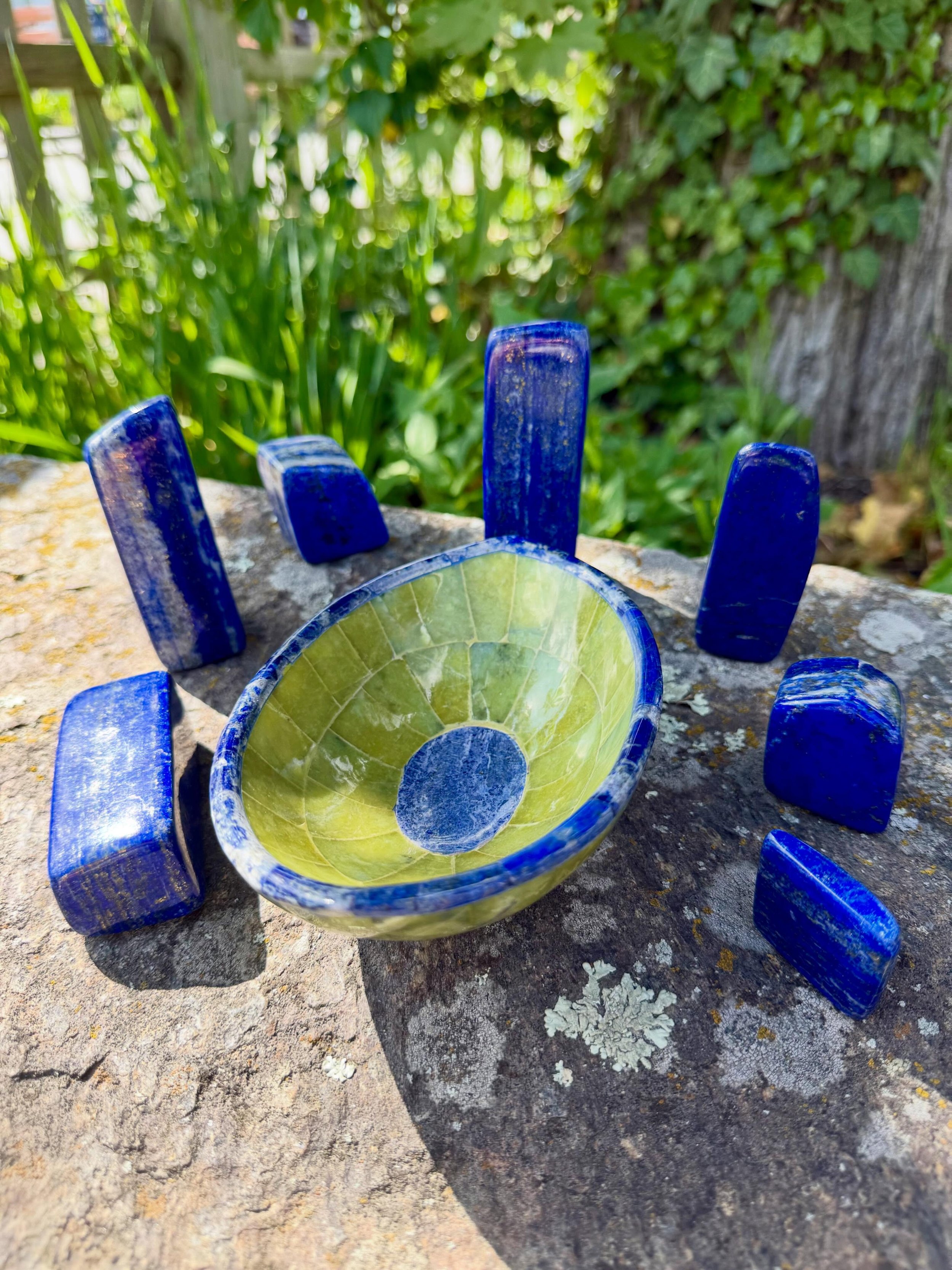 A stone circle and Vessel made of beautiful Lapis Lazuli and Serpentine!!! 💙 🍏 
Create a sacred space in your home with intention and beauty! 

#lapislazuli 
#serpentine 
#sacredobject 
#altar 
#artgallery