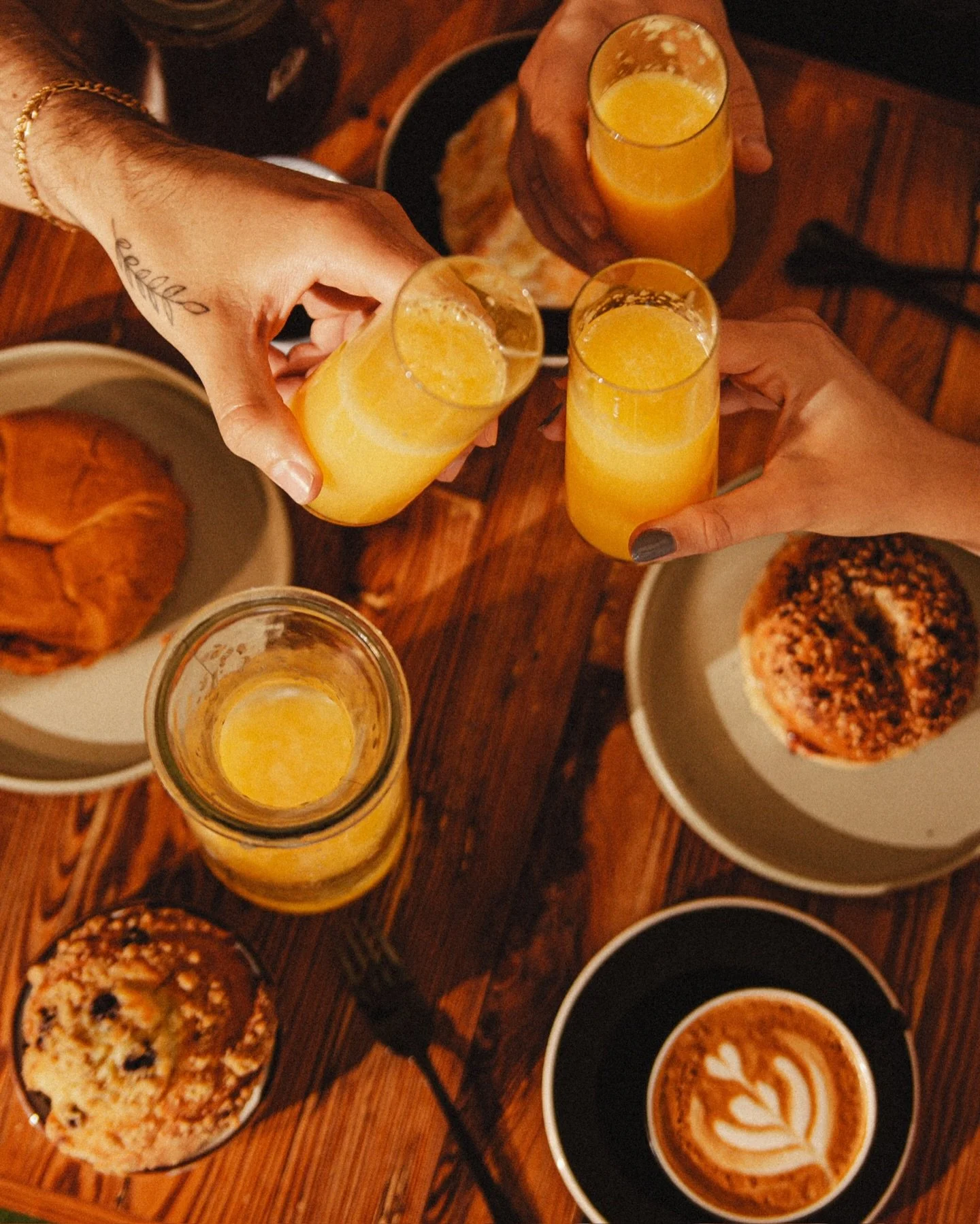 We are now serving ☀️ mimosas ☀️ all weekend every weekend! 

Share this post and tag your favorite brunch buddies in the comments for a chance to win a FREE PITCHER ‼️