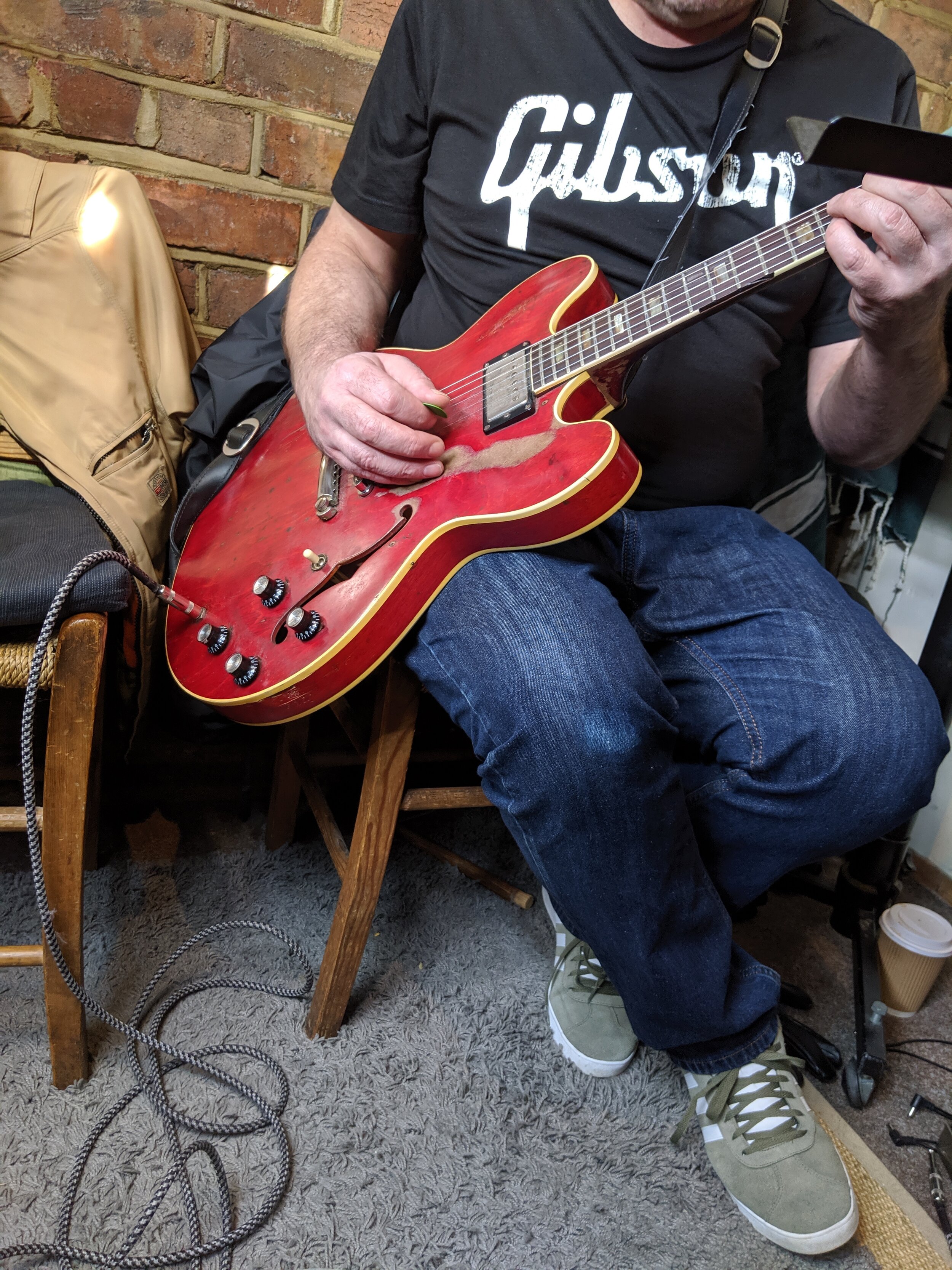 Mark Vandergucht tracking some tasty guitar