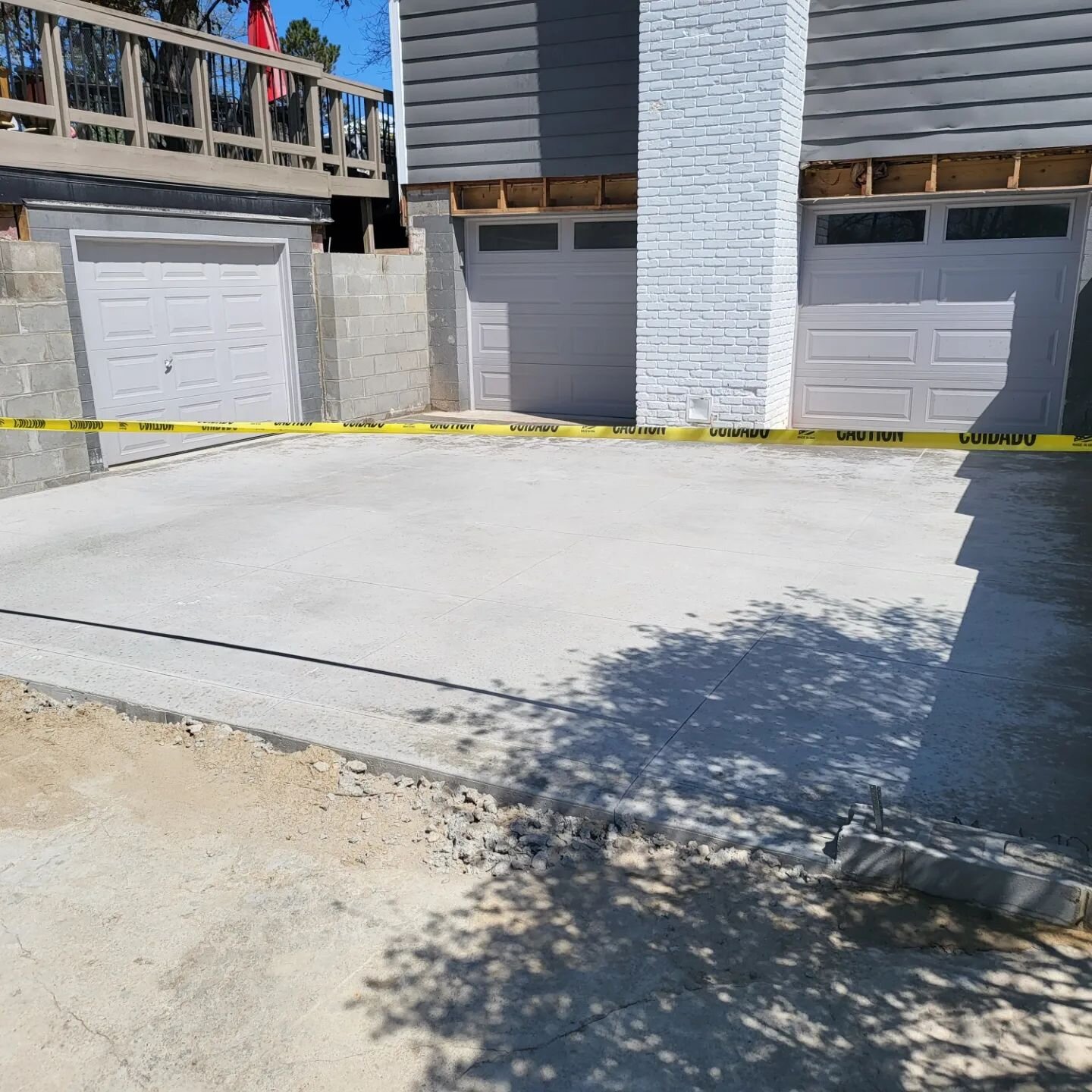 Foundation and new garage pad in the books! Now let's get to framing this new mother in-law suite.!

#concrete 
#motherinlawsuite 
#contractor 
#framing 
#smallbusiness