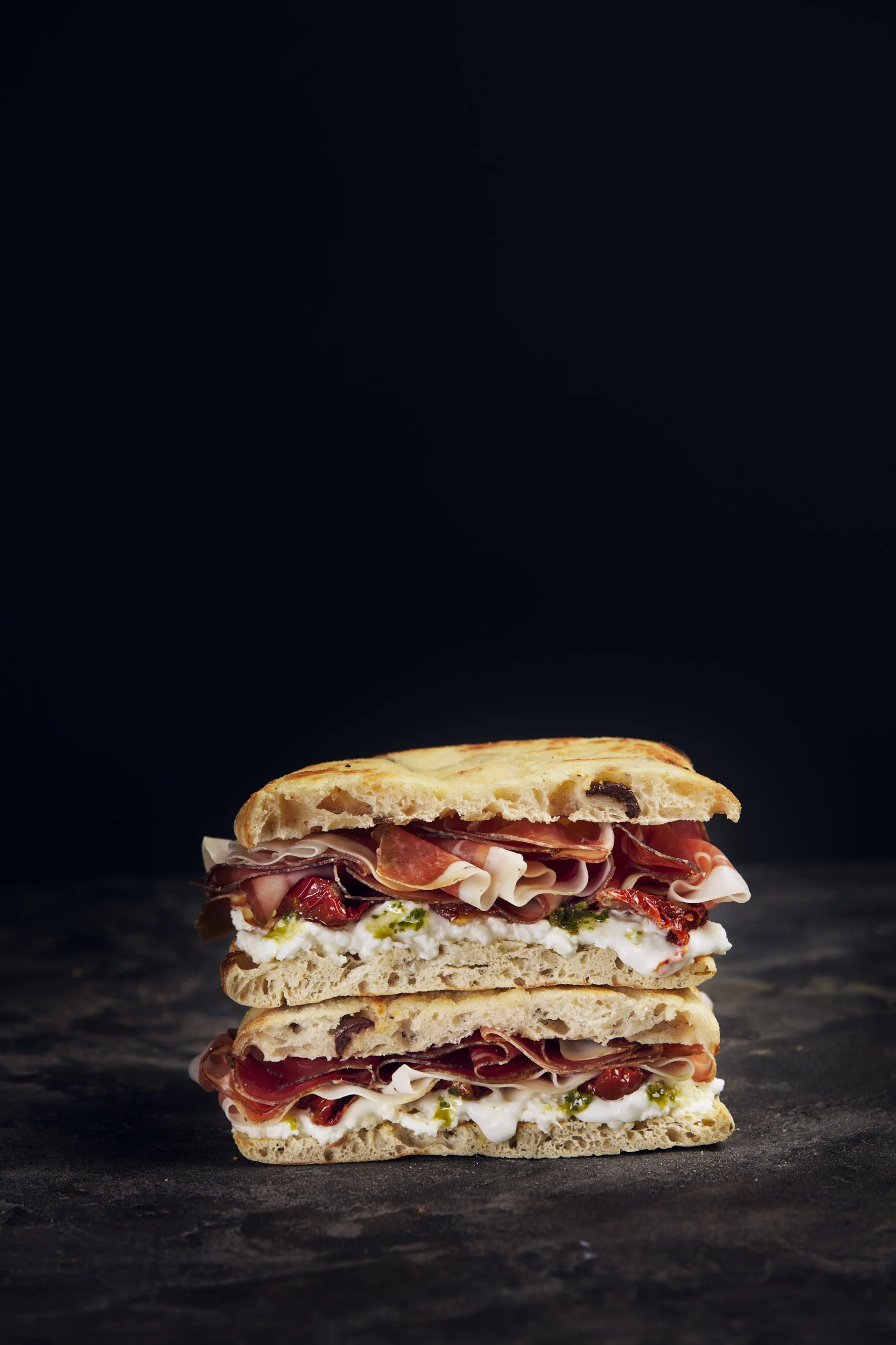 Jamon speck , tom seco , moszarella buffula (1).jpg