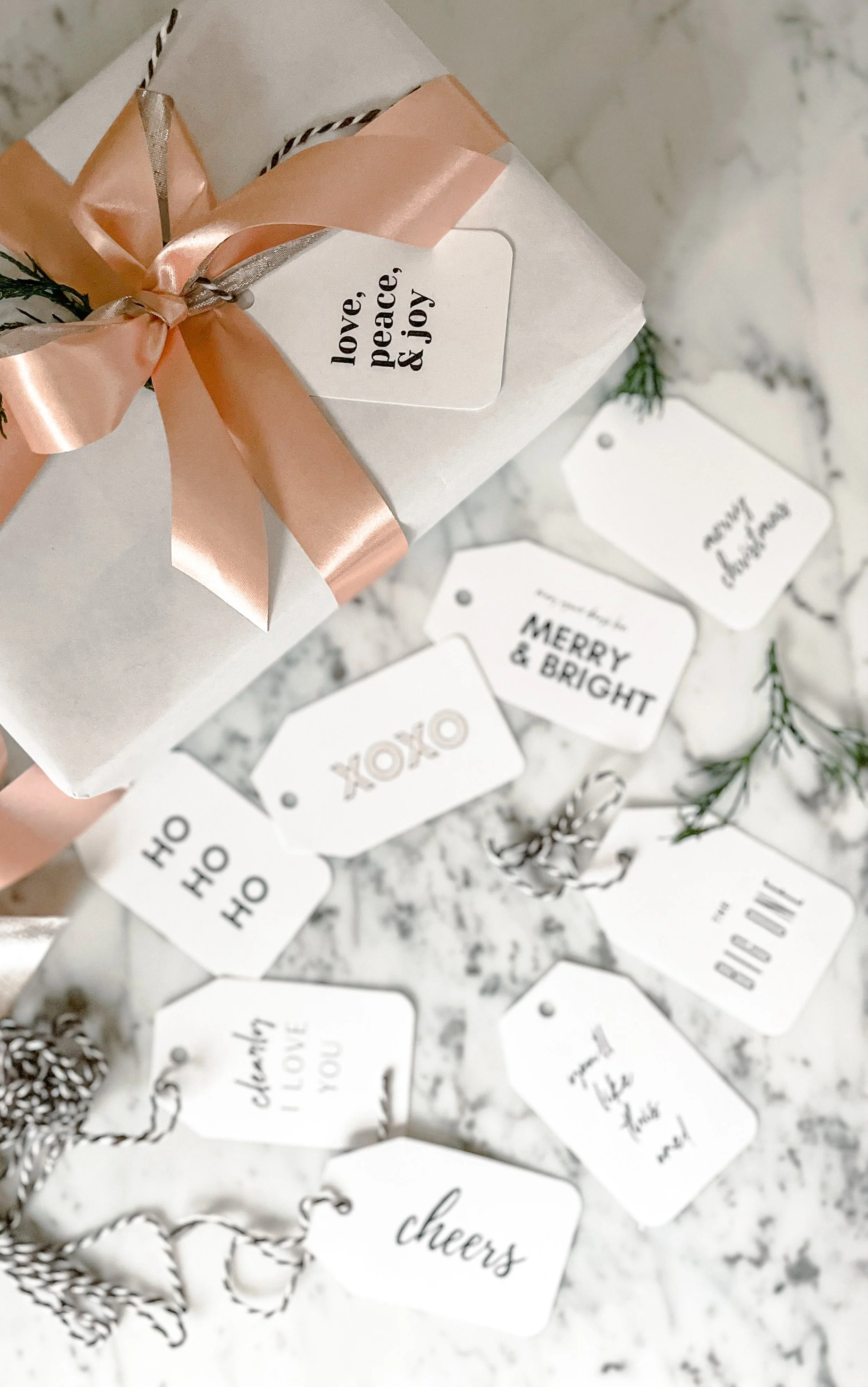 modern gift tags [free printable]