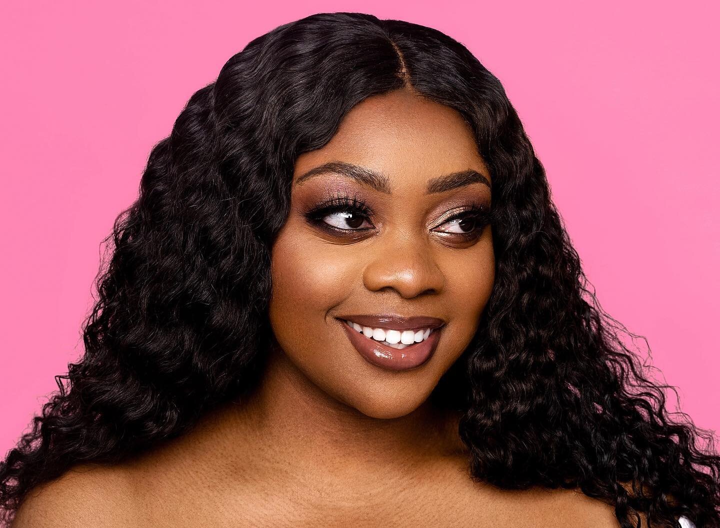 The beautiful @riia_shaun 

Eyelash shoot for @sweetesttouchcollections 

✌🏼

Graded using
LUT: Mine
Panel: @retouchingacademy 
.
.
.

#londonphotographer #londonmodel #beautyshoot #photoshoot #outdoorshoots #overpowerthesun #godoxad360 #fashionshoo