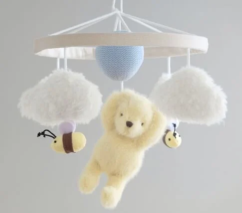 disney-winnie-the-pooh-crib-mobile-b1.jpeg