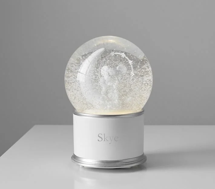 disney-mickey-mouse-keepsake-snow-globe-2-o.jpeg