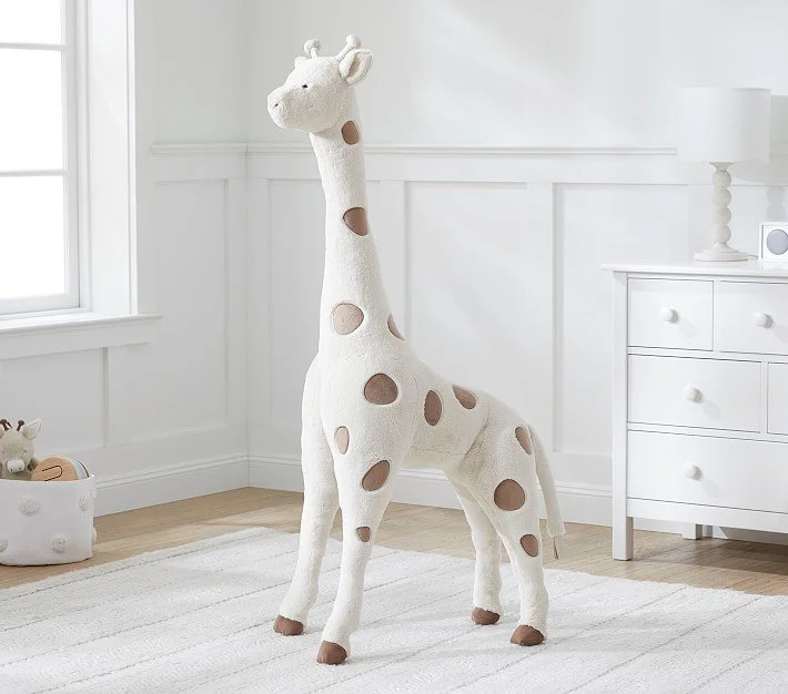jumbo-giraffe-plush-1-o.jpeg