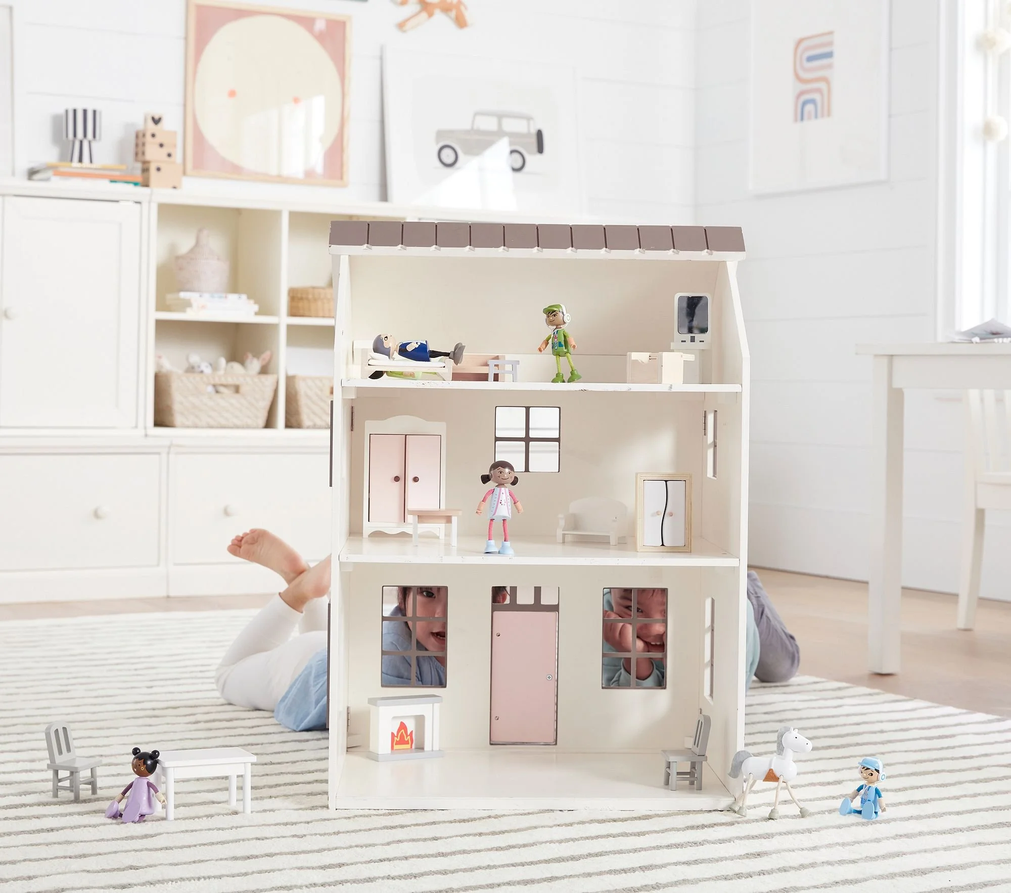 westport-dollhouse-village-1-xl3.jpeg