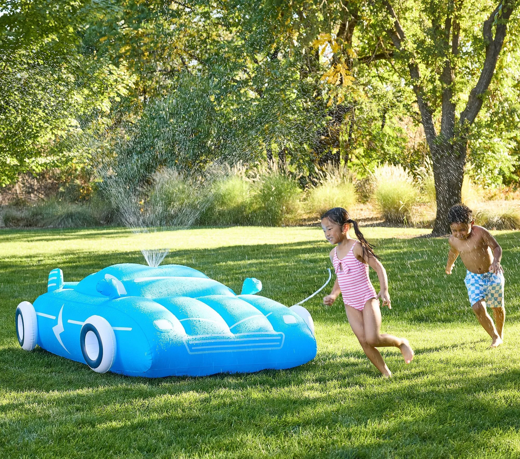 racecar-inflatable-sprinkler-xl (1).jpg