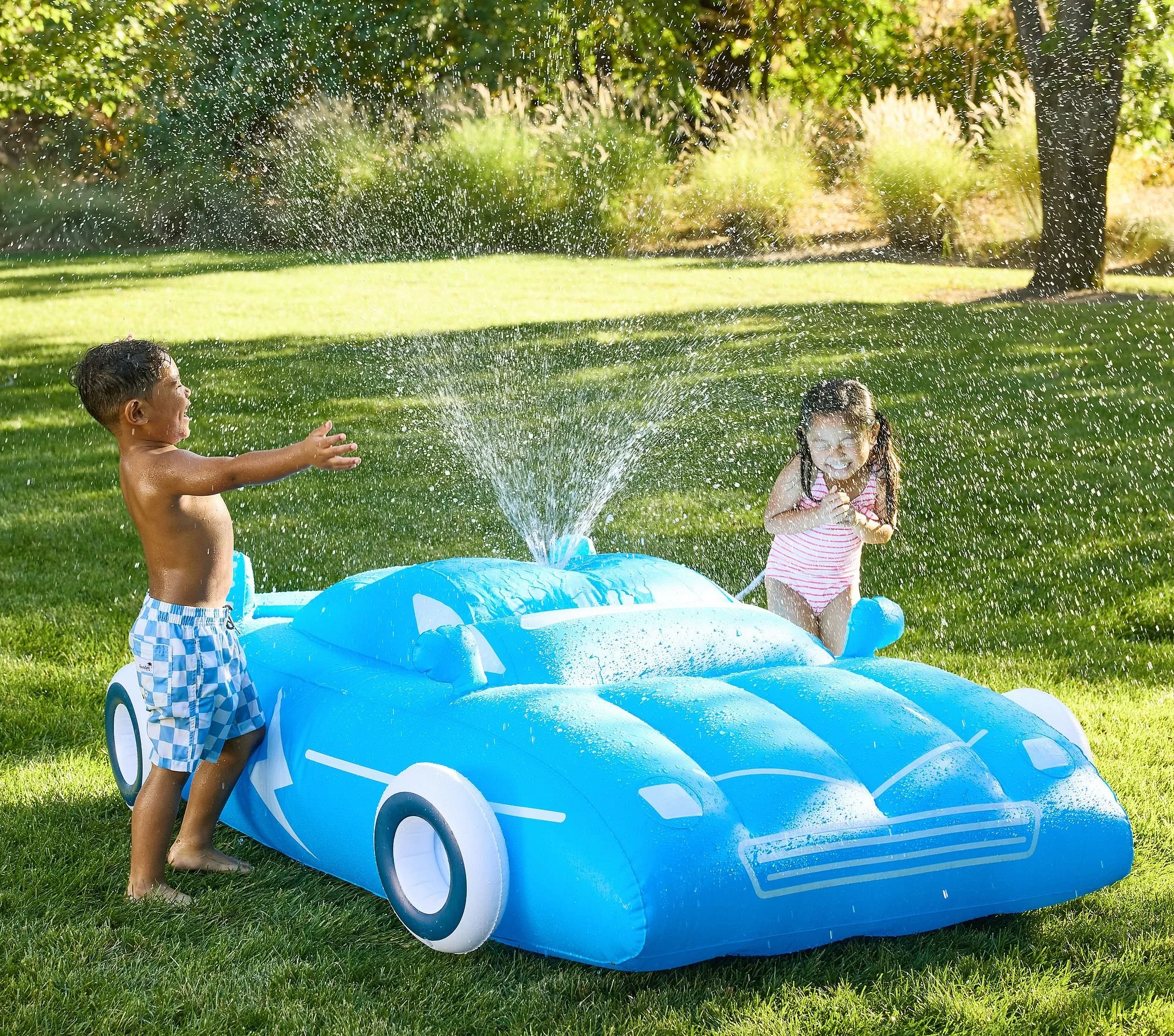 racecar-inflatable-sprinkler-xl.jpg