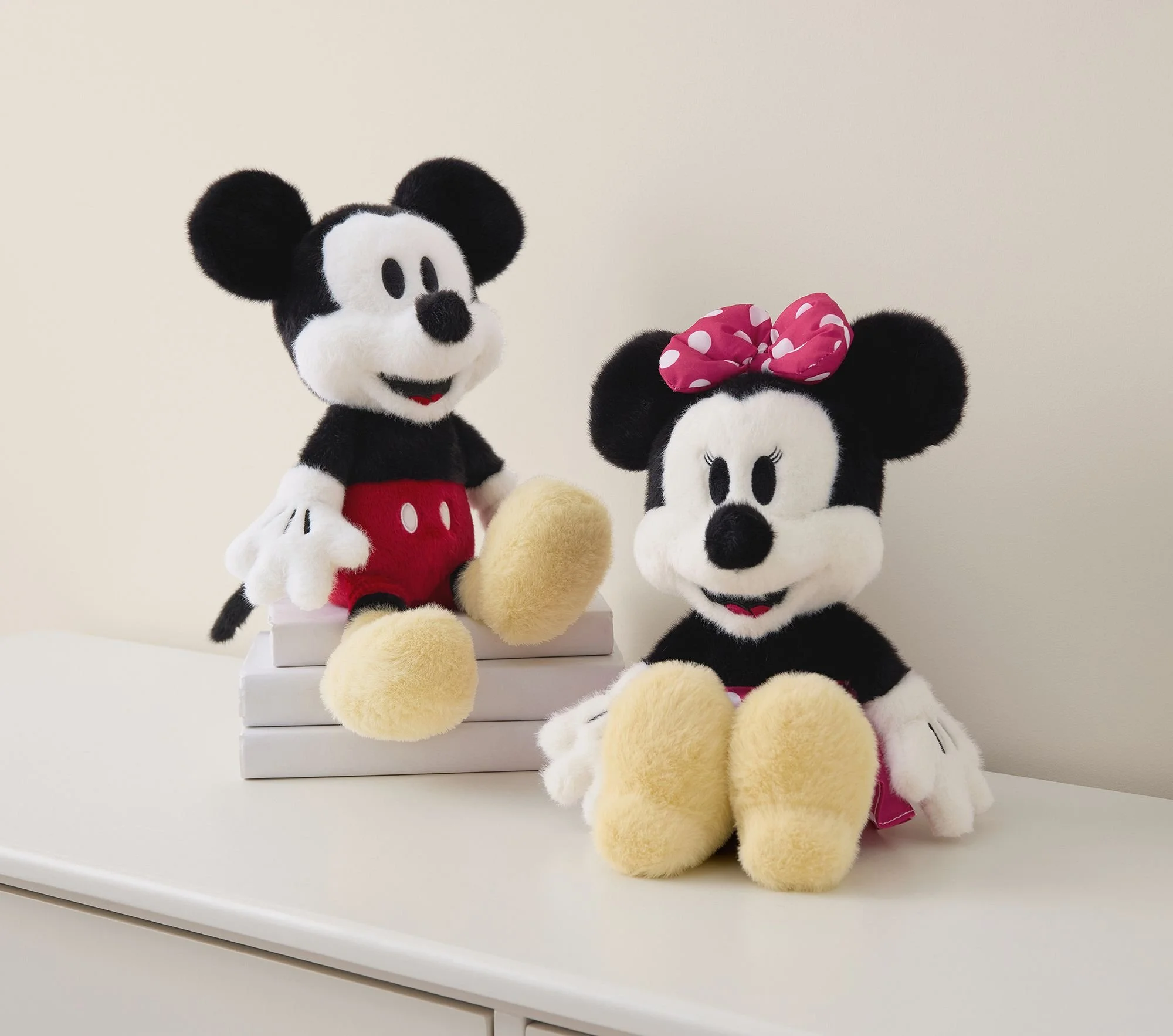 disney-mickey-mouse-and-minnie-mouse-plush-xl.jpg