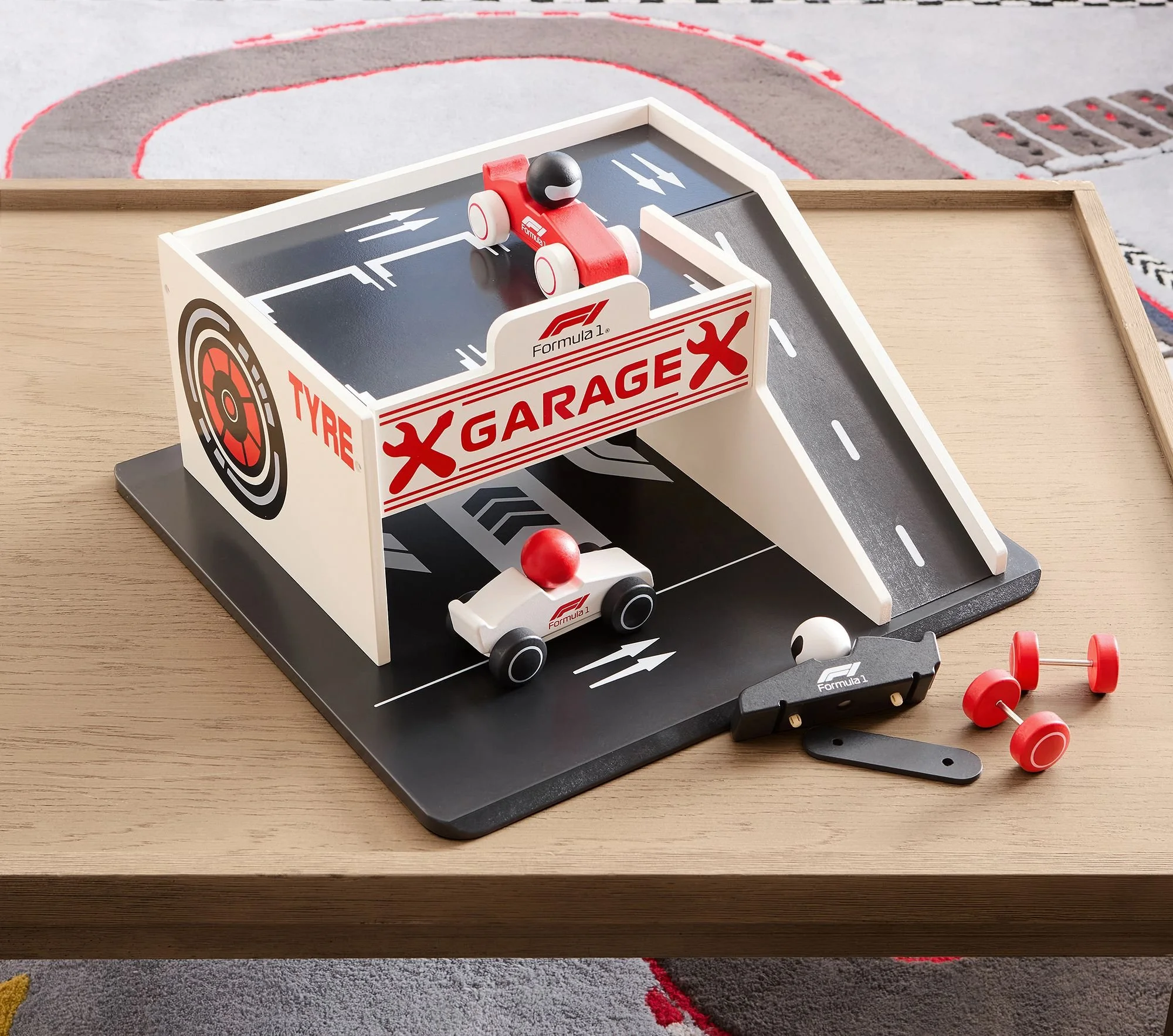 formula-1-race-car-pit-stop-station-xl.jpg