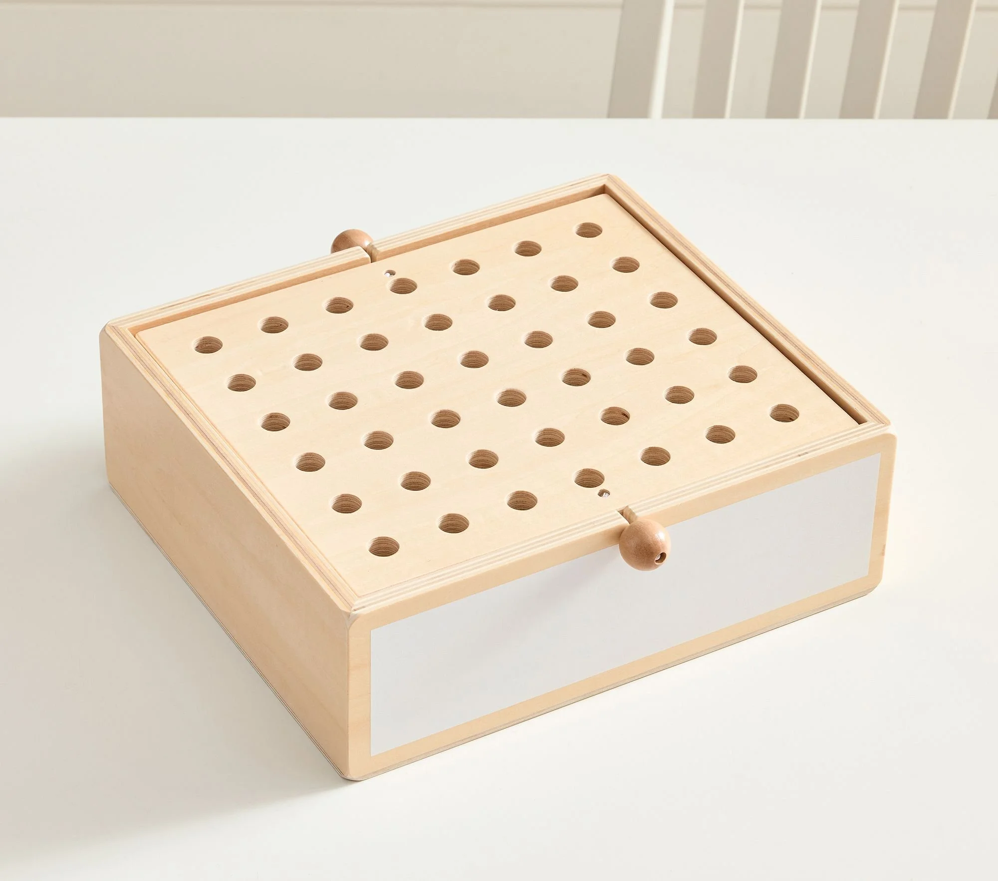 construction-set-with-pegboard-carrying-case-xl.jpg