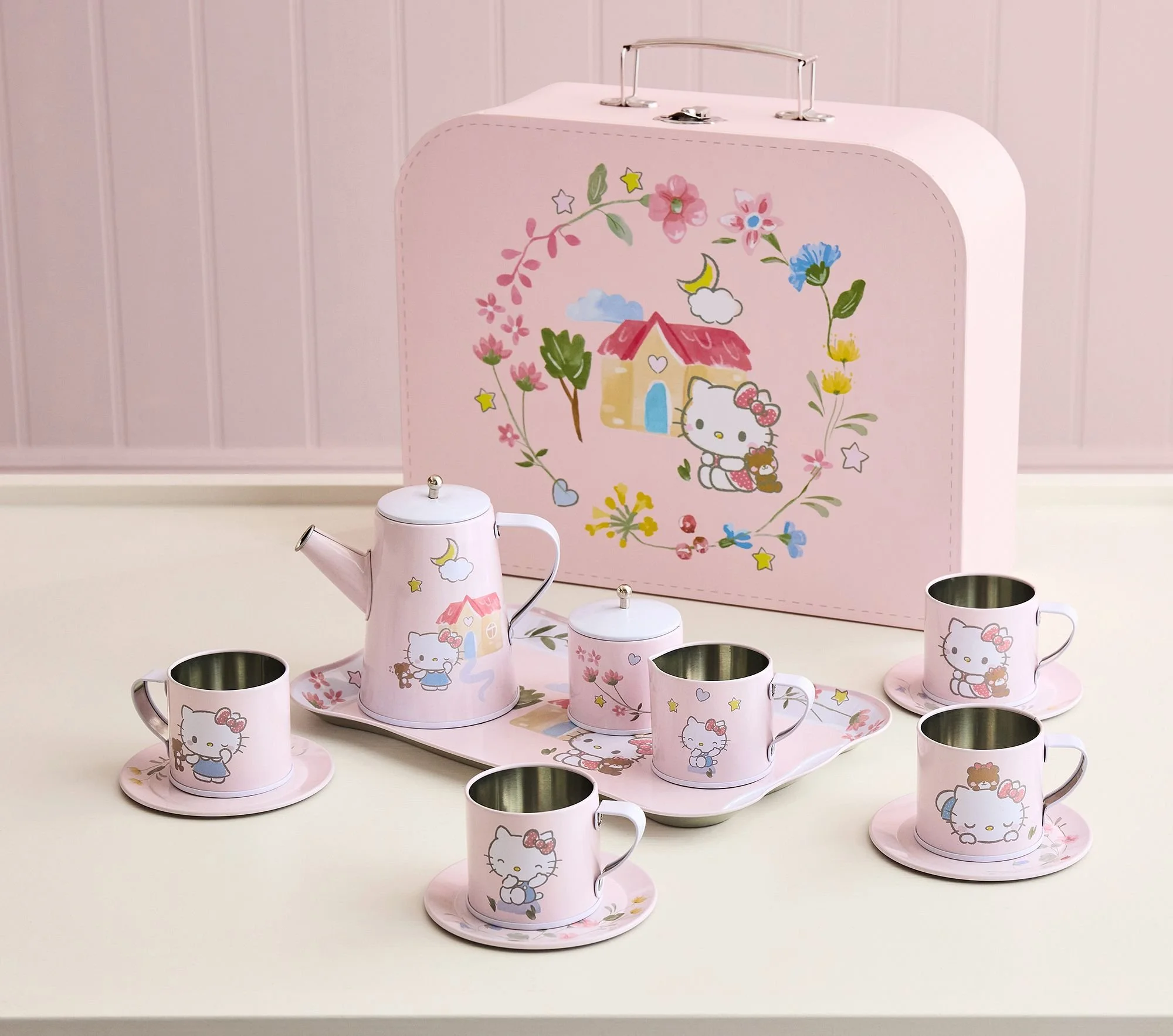 hello-kitty-tin-tea-set-1-xl.jpg