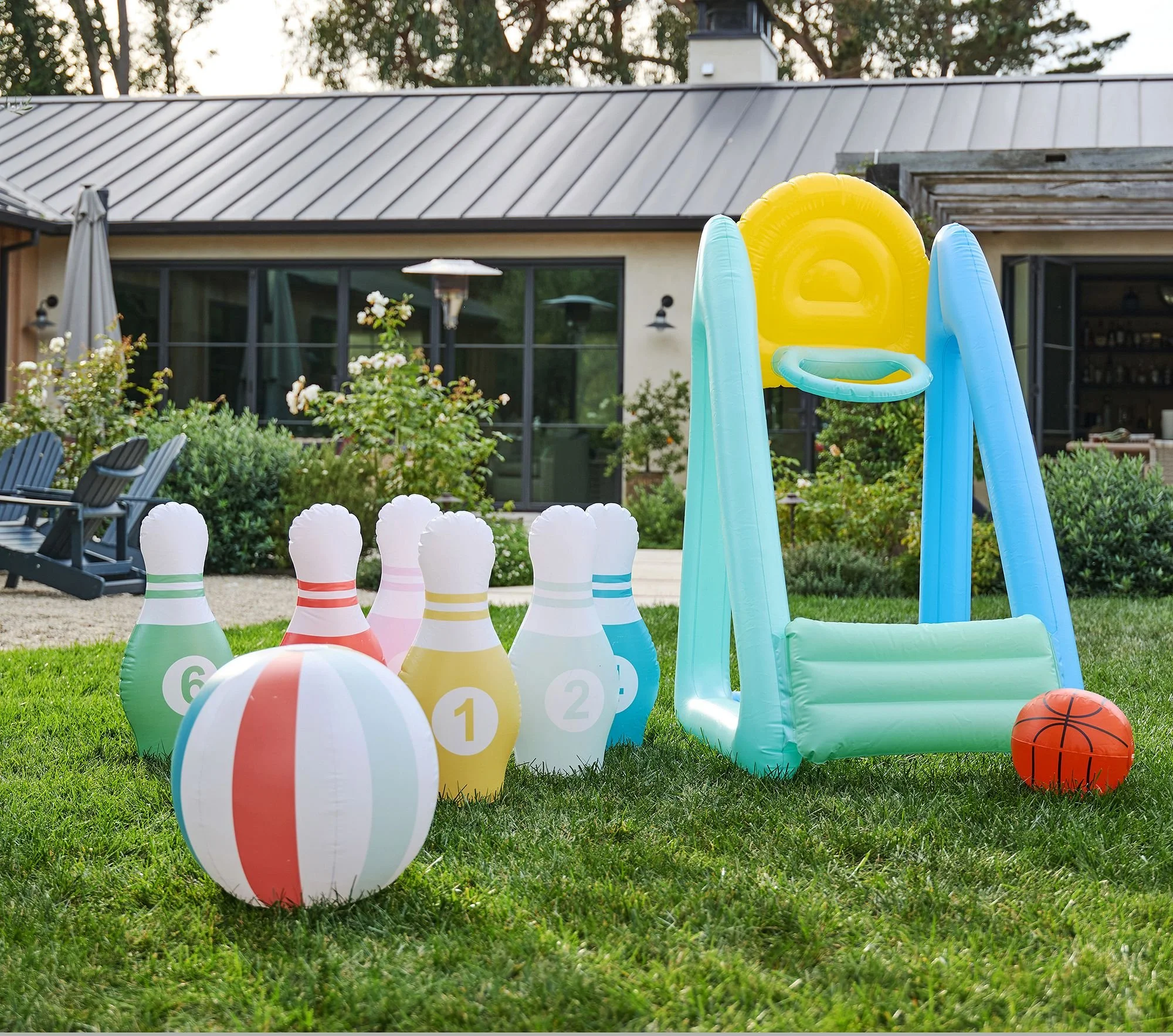 inflatable-basketball-hoop-1-xl (1).jpg