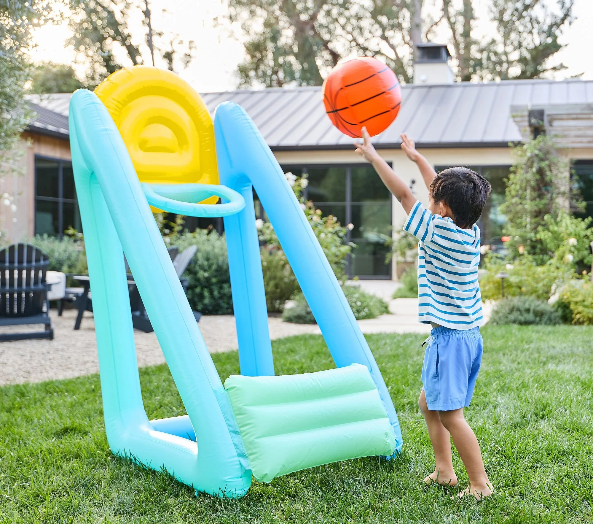 inflatable-basketball-hoop-xl.jpg