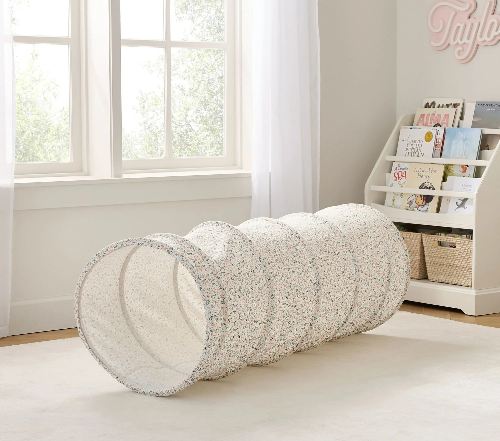 montessori-play-tunnel-1-xl.jpg