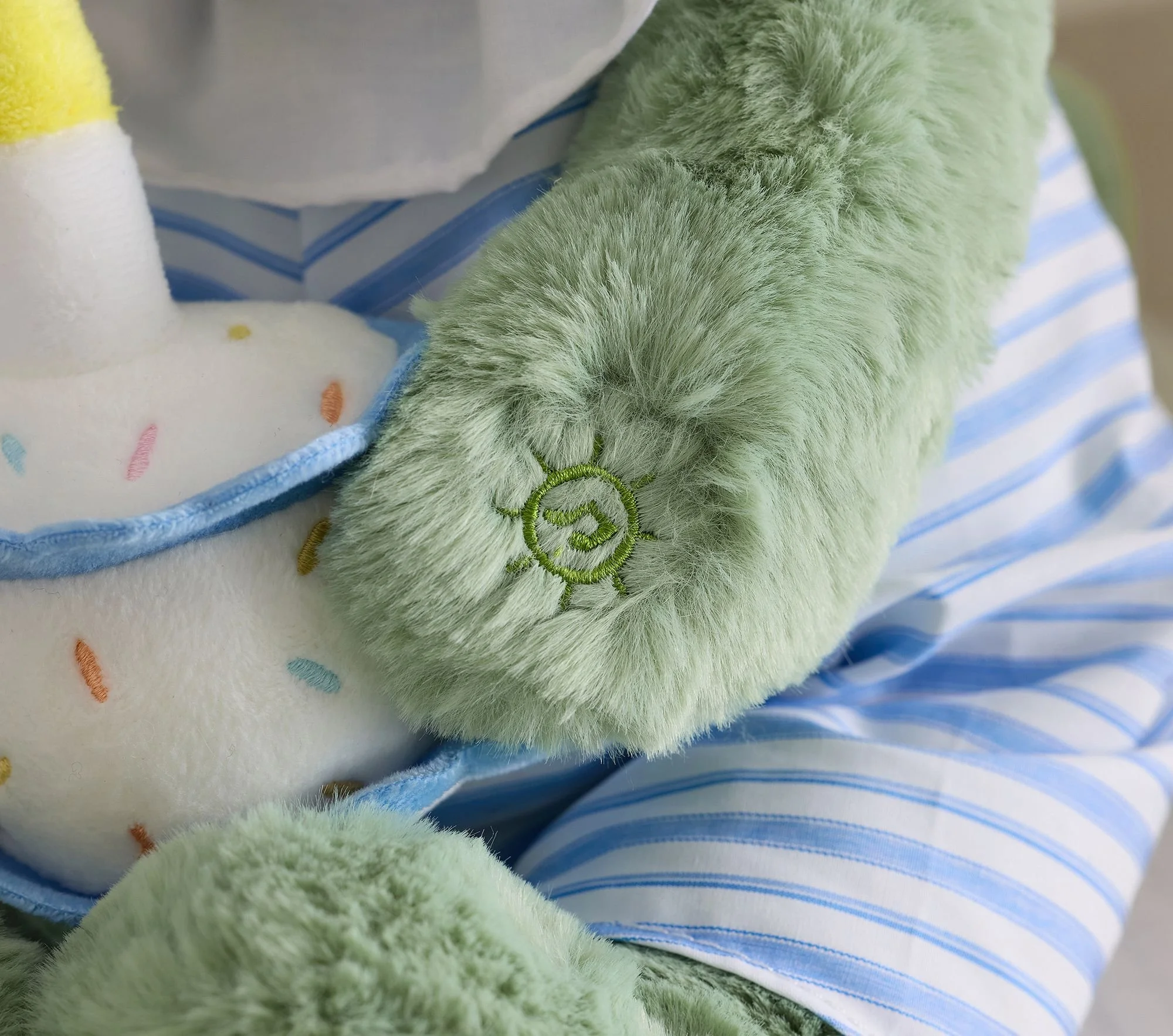 light-up-party-plush-collection-3-xl.jpg