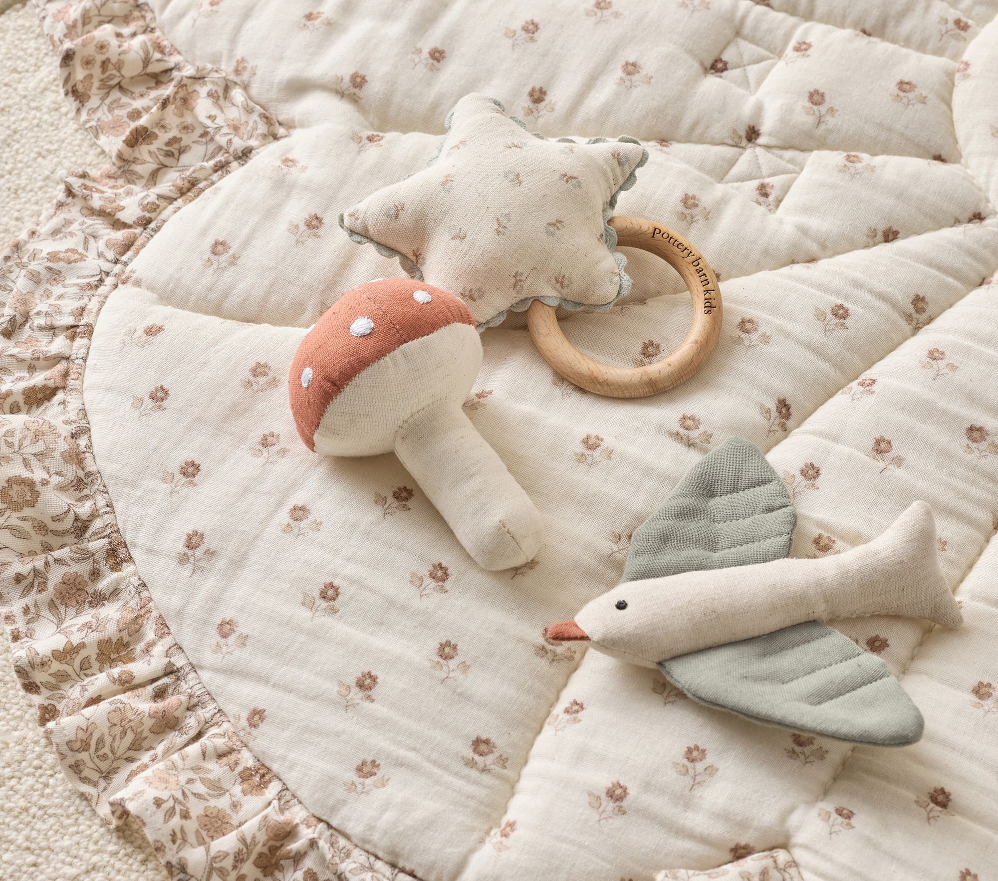 rylee-and-cru-rattle-and-crinkle-set-xl.jpg