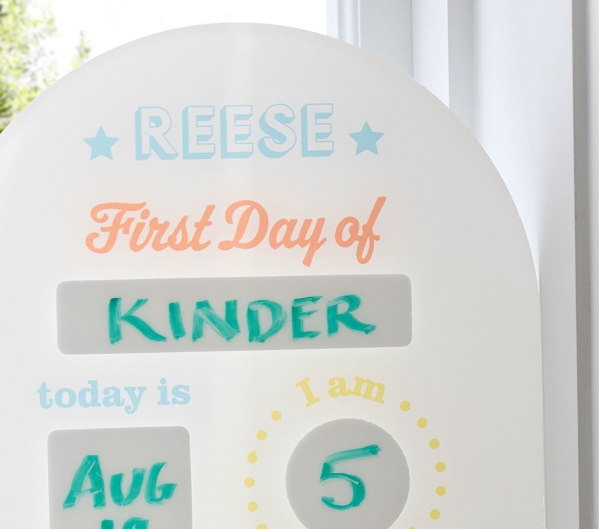 acrylic-first-day-of-school-sign-1-xl.jpg
