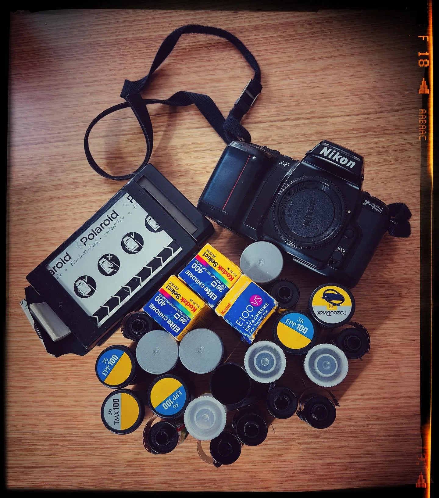 That was a fruitful garage clean-up &hellip; now which film roll to select 🤔
Yikes it&rsquo;s all a good 20 years old 🙄
Let&rsquo;s just play 💥

#filmdays #nikonf801 #kodak #tmax #ilford