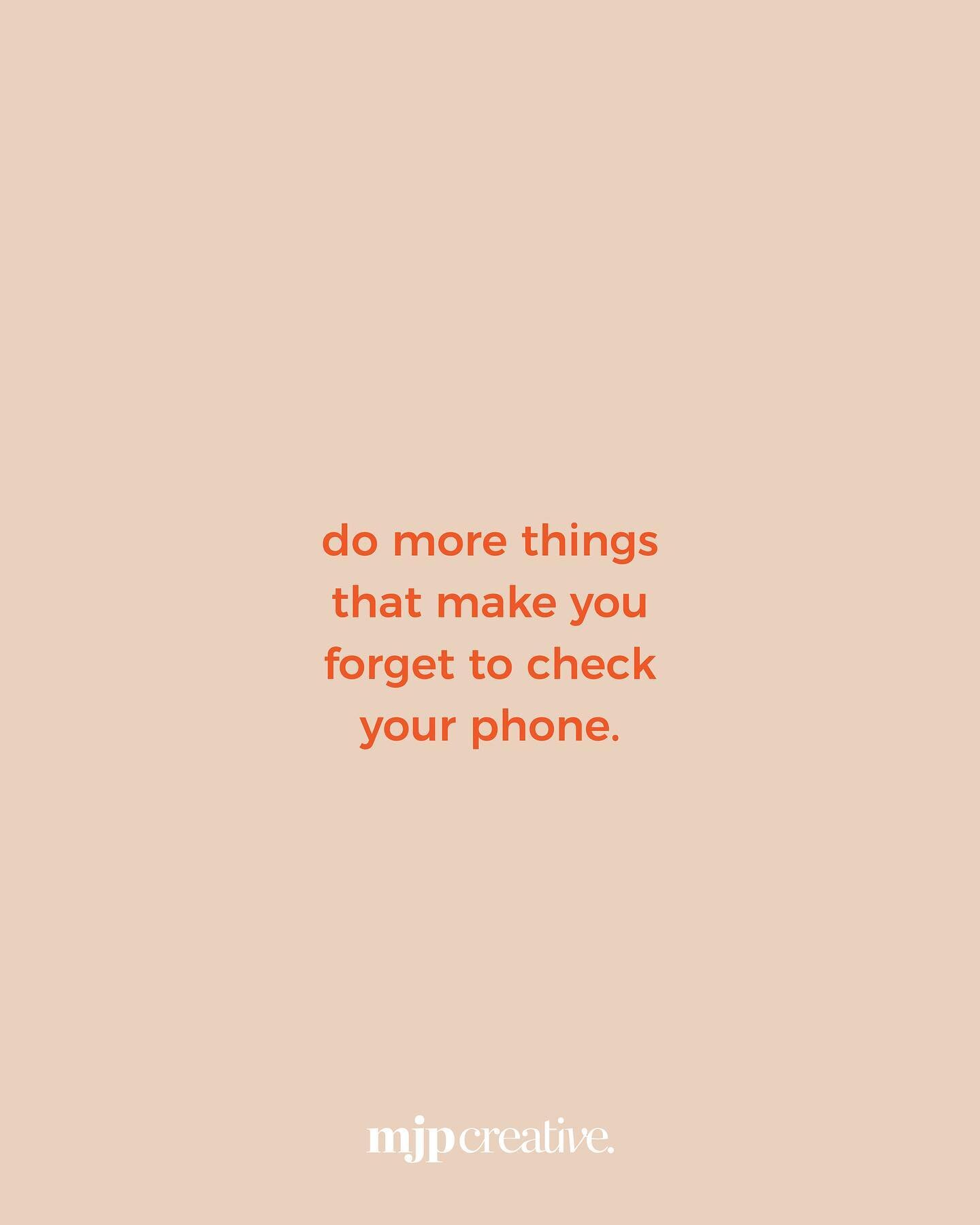 Anyone else trying to drop the phone addiction? 😅🤷🏻&zwj;♀️

I&rsquo;m really trying to be more mindful and this weekend I spent a lot less time on social media &amp; I felt a difference 🙌🏻

At my desk is another time I&rsquo;m working on cutting