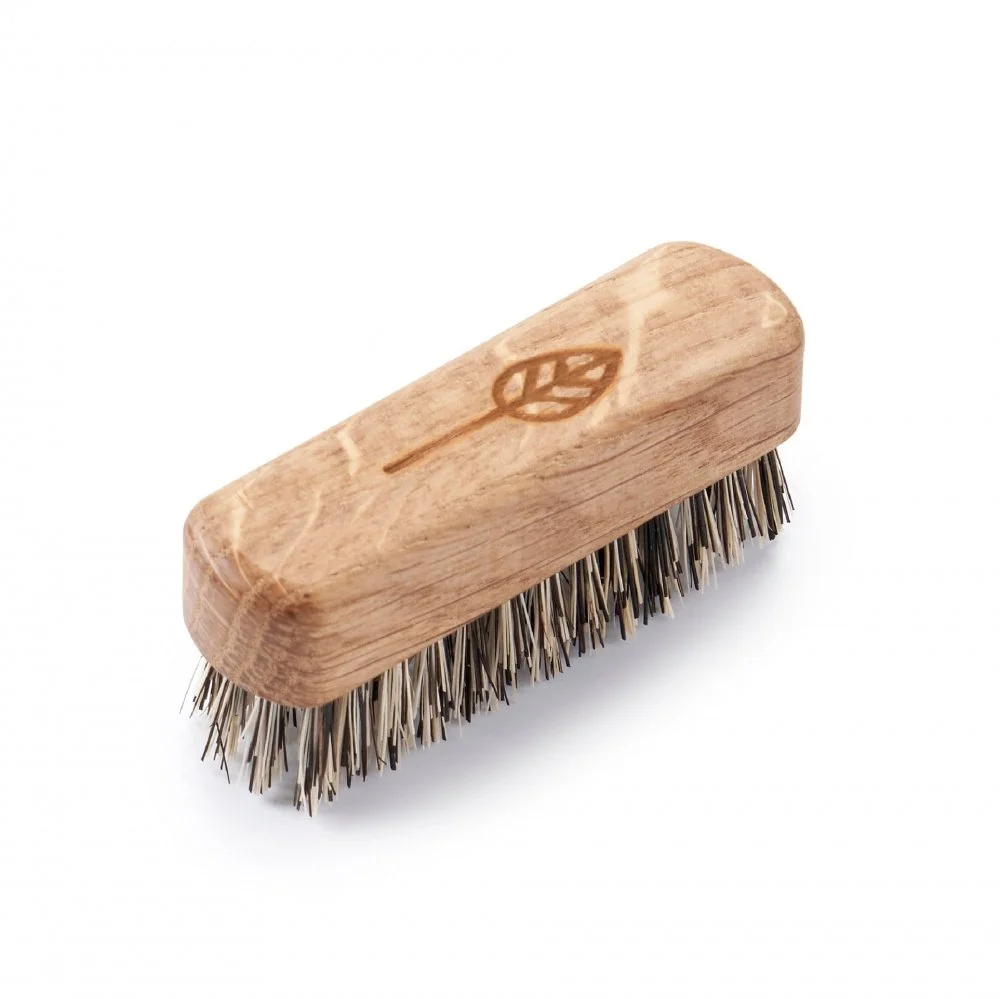 wooden-beard-brush-vegan.jpg