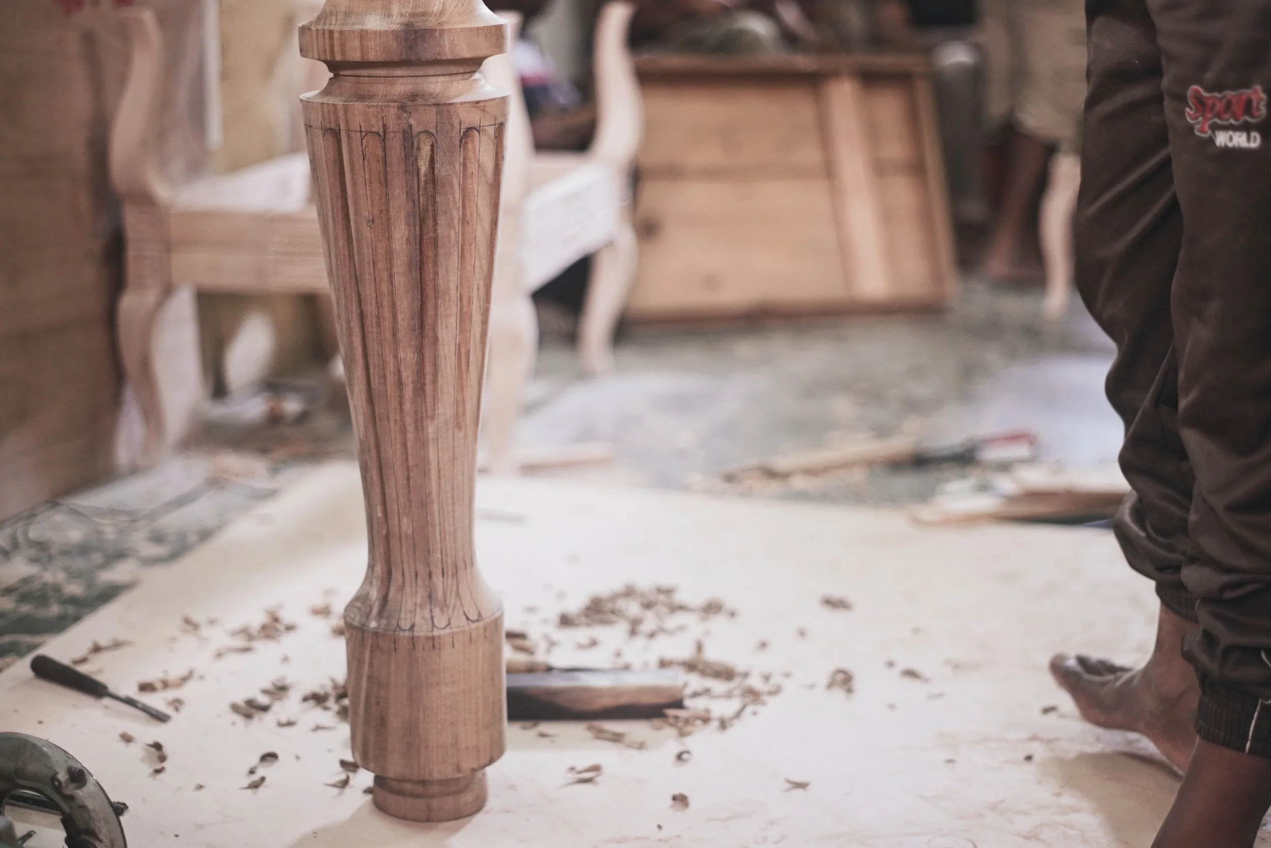 Table leg
