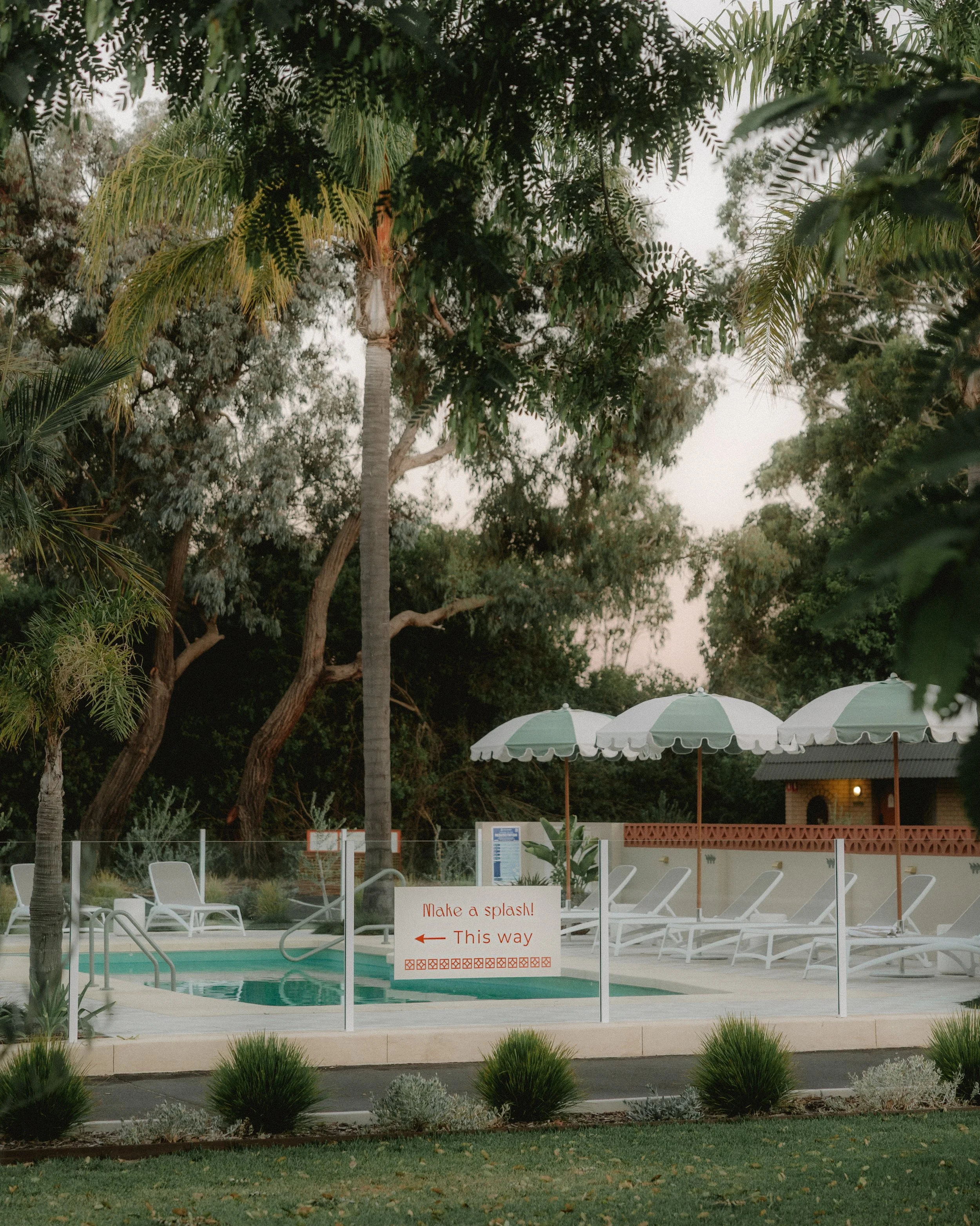 2R0A4439.jpg