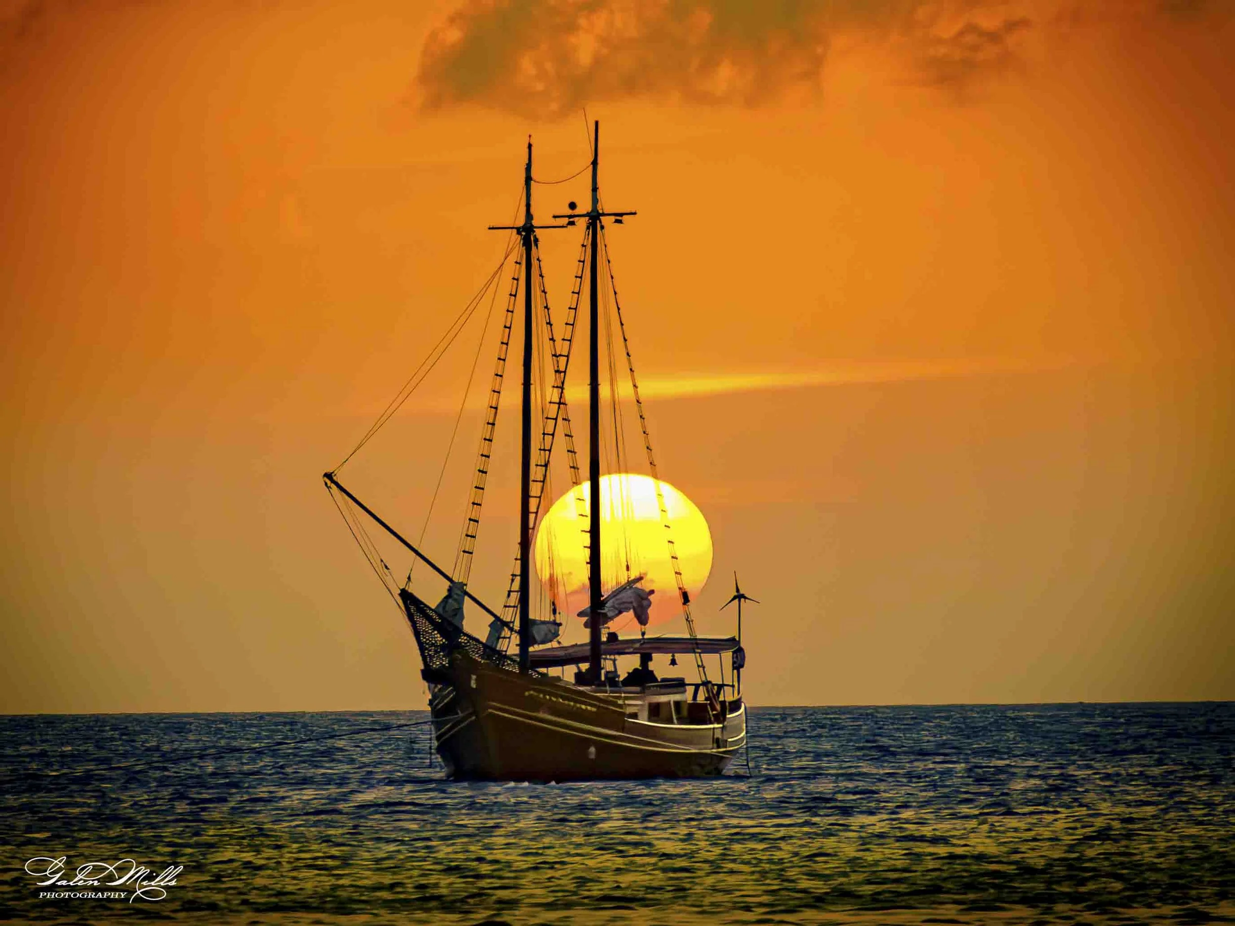 Aruba Sailing ship at sunset