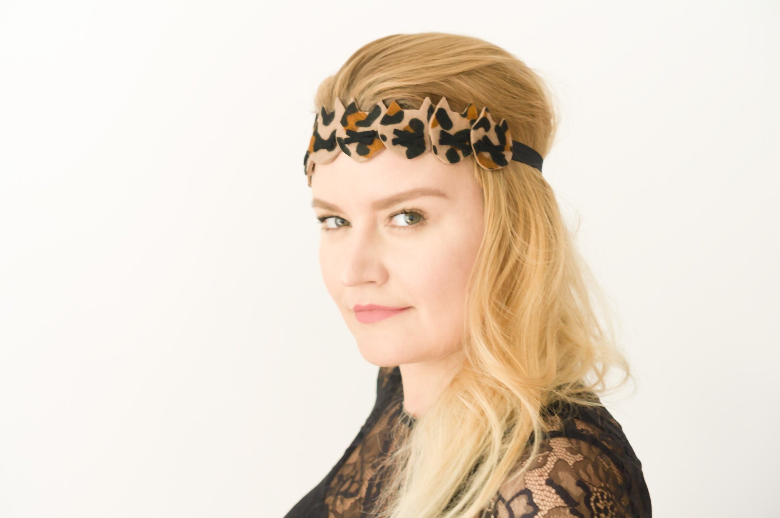 Animal printed headband, cat headpiece, animal headdress, leopard hair accessoire, handmade of wool felt