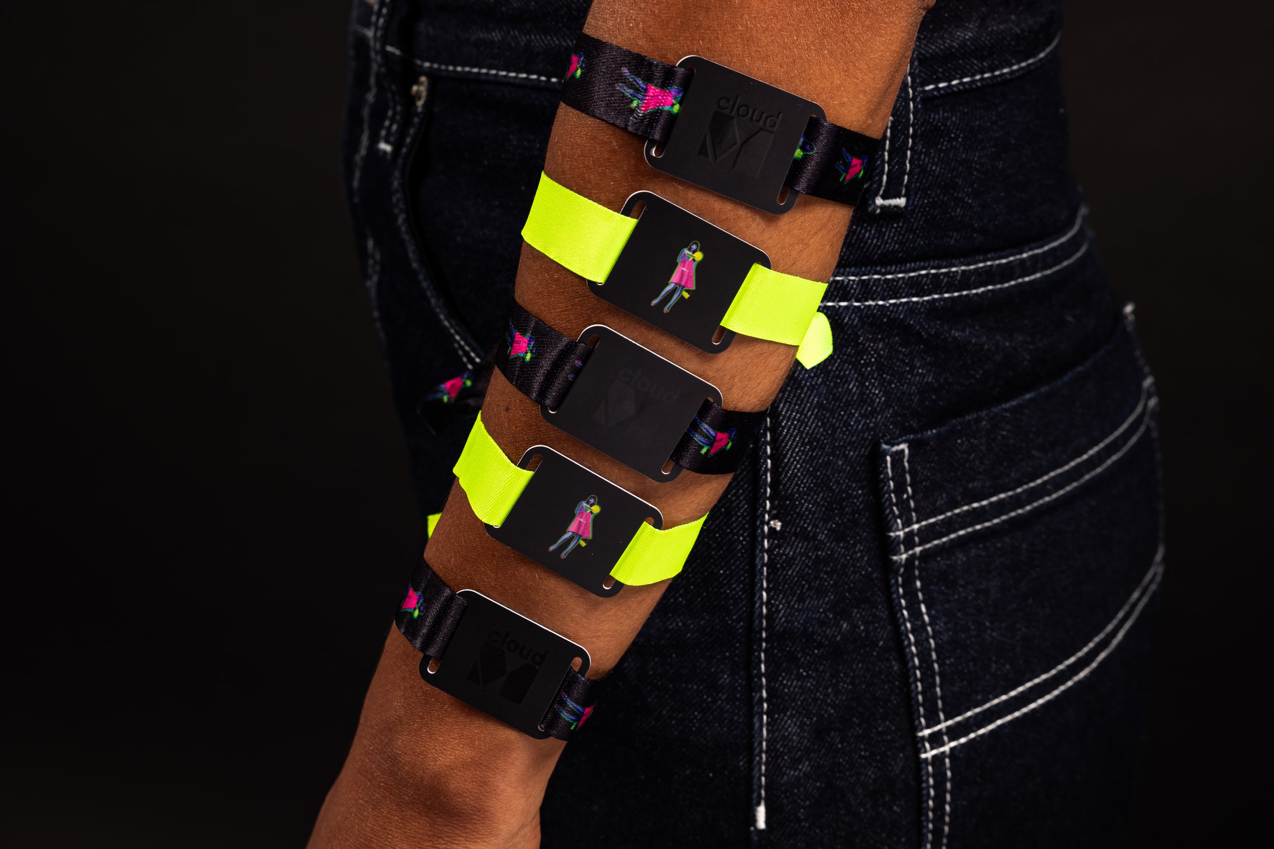 cloudM RFID wristbands_CitizenM - Design portfolio - Black Scene-325.jpg