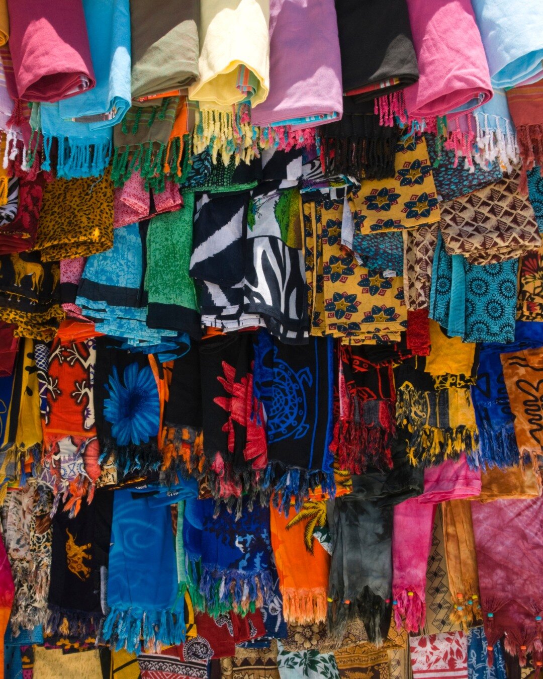 A continent so rich in colour and amazing fabrics! ❤️🧡💛💚💙💙💜🖤🤍

Come and explore it with us today! 

#conservationmatterstravel #conservationmatters #travel #travelafrica #safari #conservation #wildlife #big5 #kenya #holiday #gapyear #beach #m