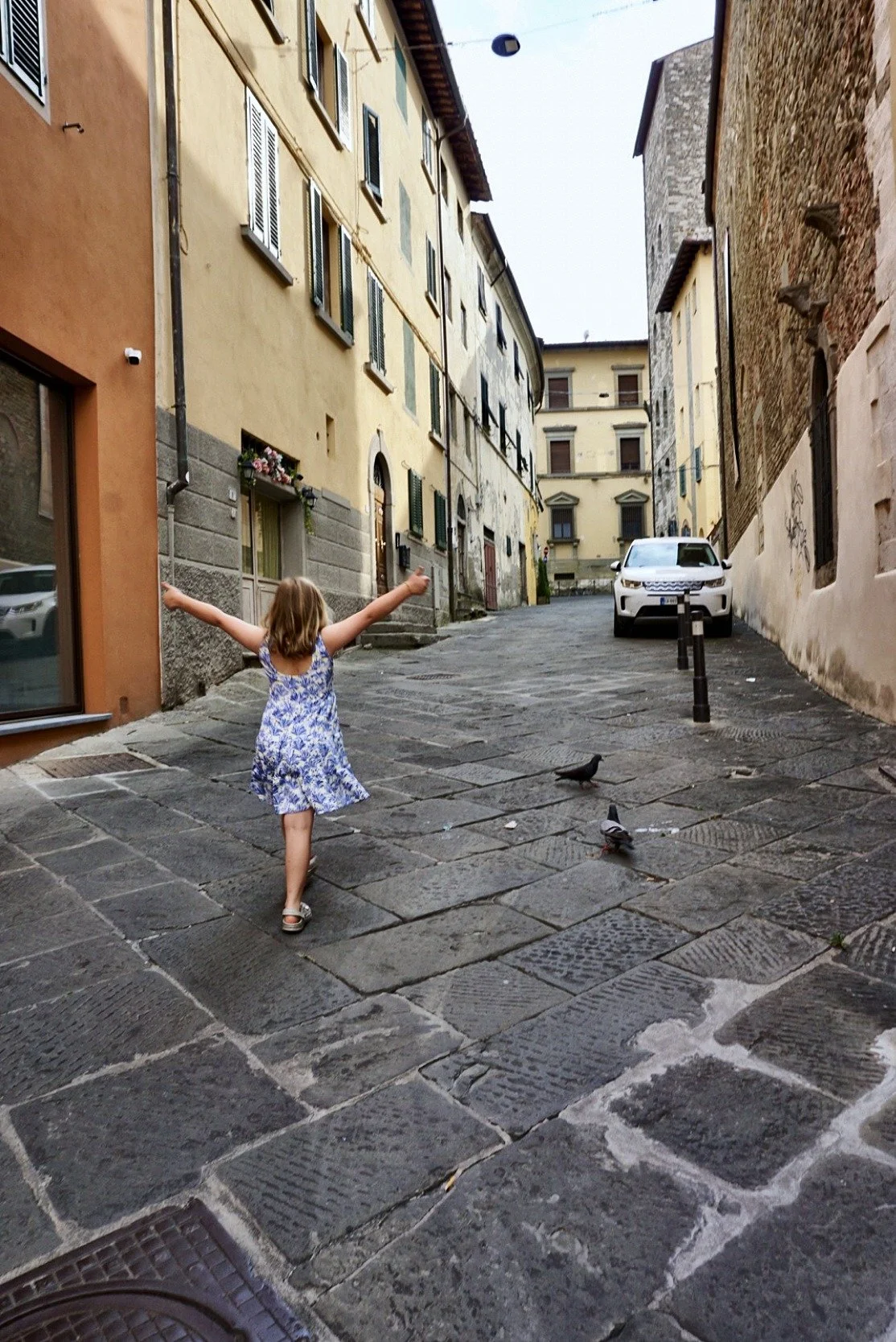 03_tuscan-street-joy.jpg