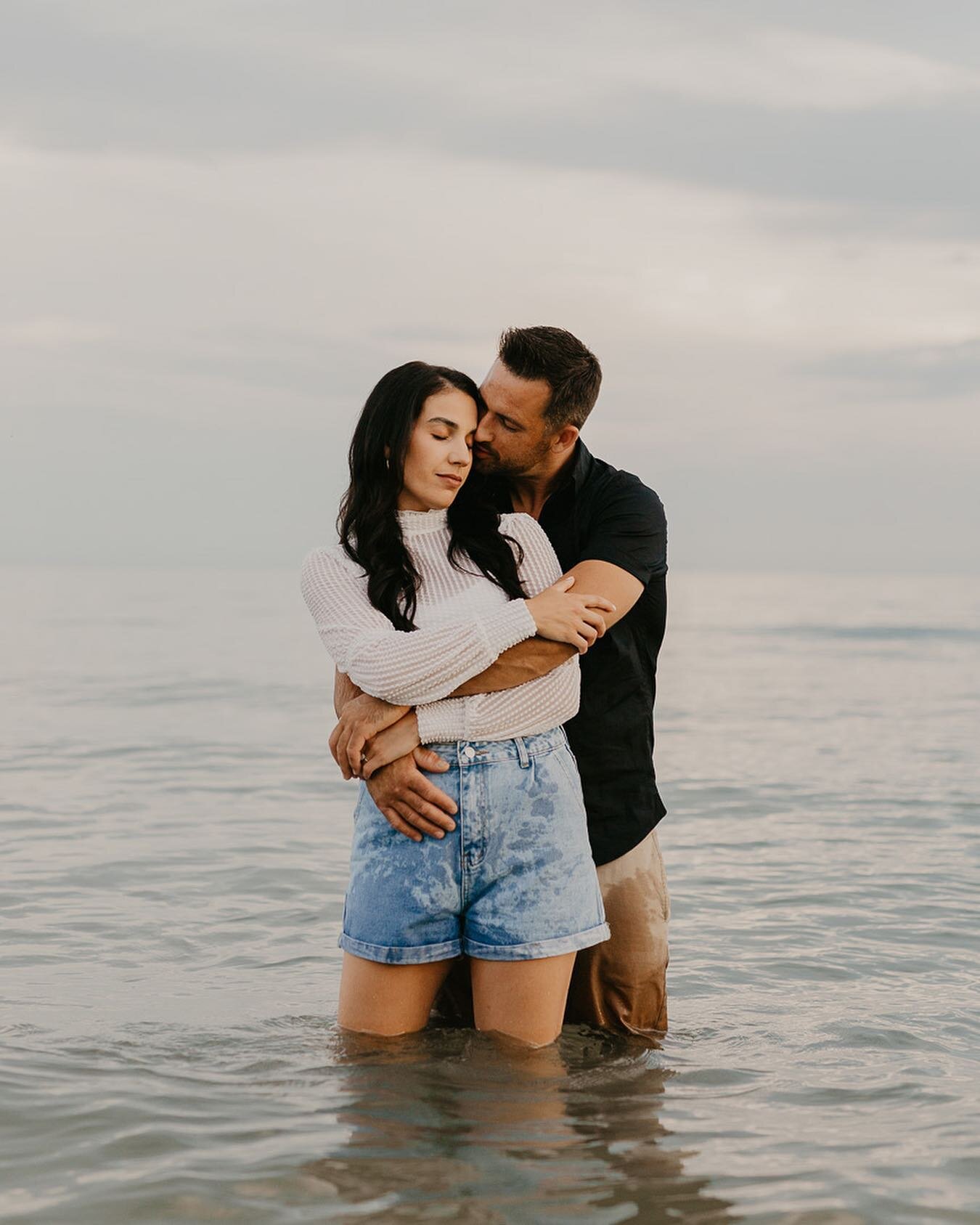 Are you a getting married and not sure if you should do an engagement session this is for you! 

I&rsquo;m right there with you when I tell you that wedding planning is overwhelming&hellip; You might be wondering if an engagement session is worth you