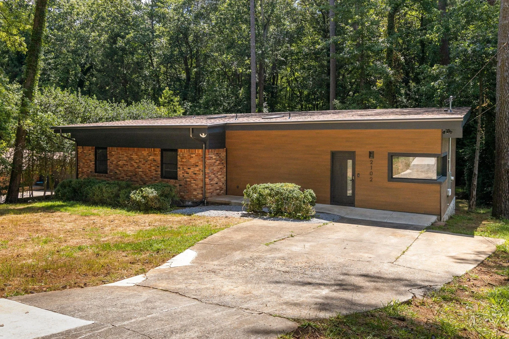38-web-or-mls-20250630_2102highview_kugler_038.jpg