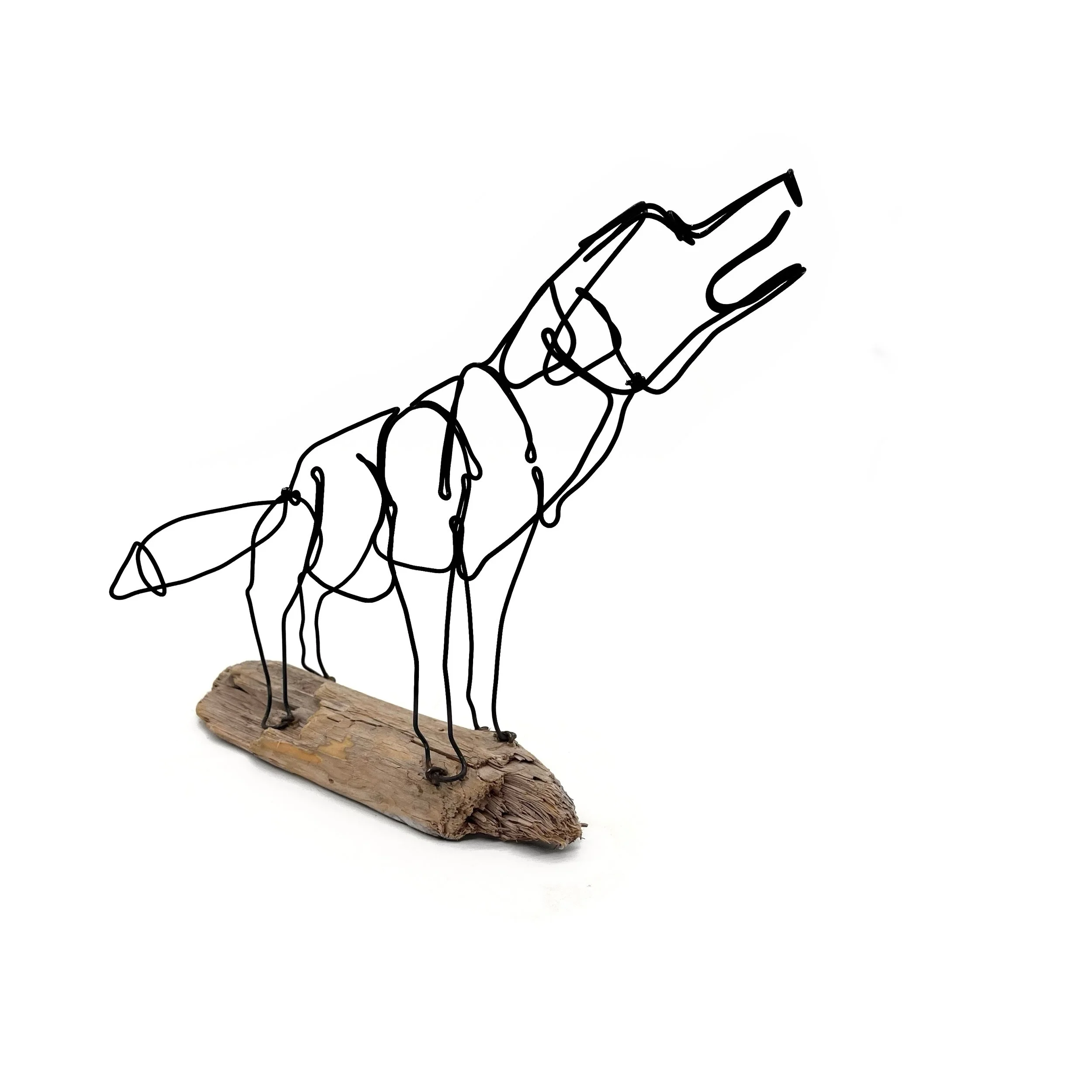 Howling Wolf Wildlife Sculpture, Wire Wildlife Art, Wire Sculpture Inspired by Nature, Home and Cabin Decor
