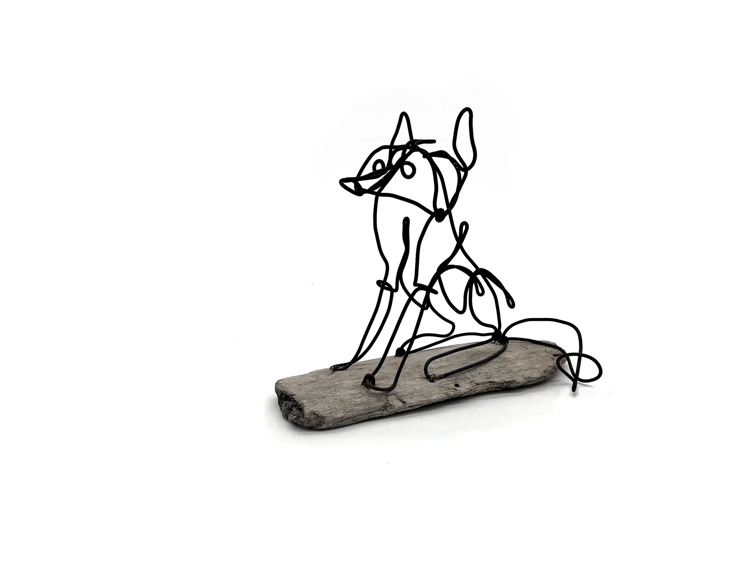 Sitting Fox Wire Sculpture, One Continuous Line, Minimalism in Art