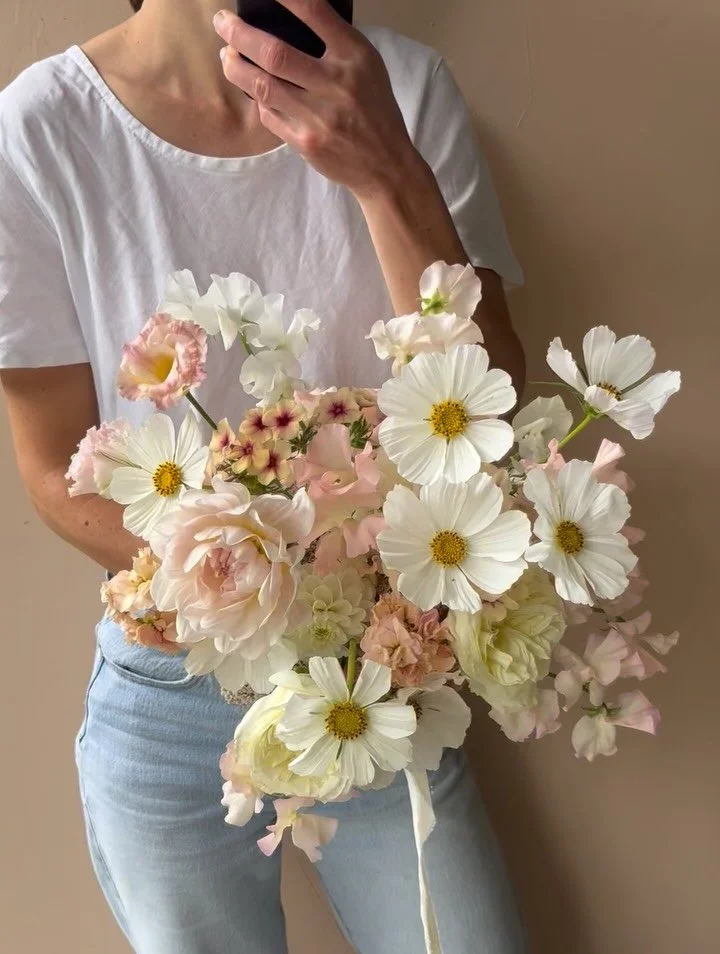 Recapping our summer favourites- blush garden goodness for M &amp; A (take me back!)

Blooms
@rockrose.farm 
@flowerfaceflowerfarm 
@mtnewtonfloral 
&amp; our cutting garden

Floral assist
@_wildbasics_