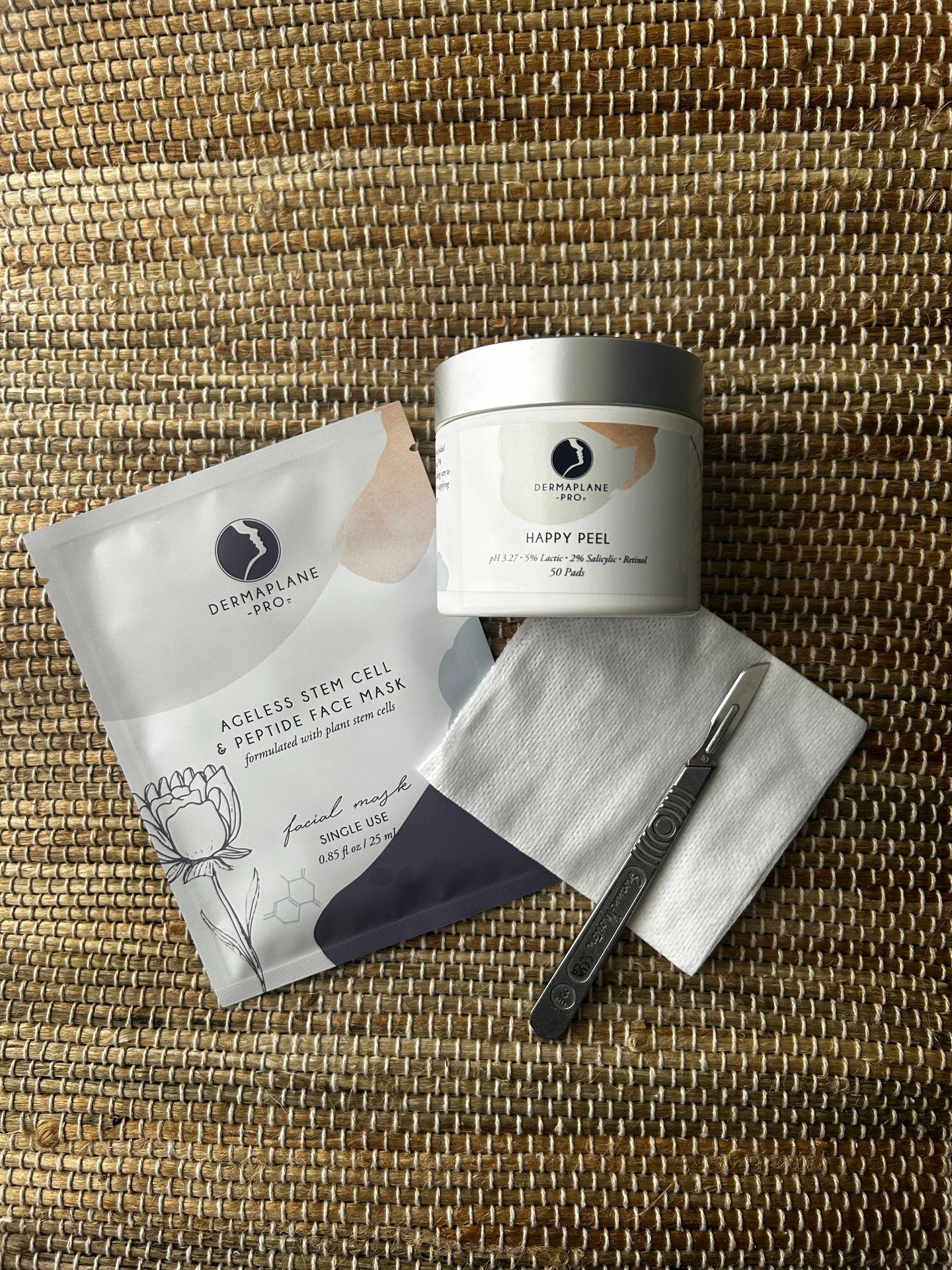 The Happy Peel is perfect if you:

✨ Want brighter, smoother skin
✨ Are curious about peels but don&rsquo;t want heavy peeling
✨ Have a special event and want to glow right away
✨ Need a seasonal refresh without downtime

It&rsquo;s the perfect &ldqu