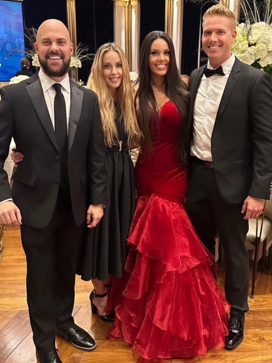 My heart. 🥹💔
@pastorbengraham finished his race and lived in light of Eternity. Ben gave his gifts to God, his heart to his family, and his voice to the causes he believed in. A Husband to my beautiful and precious friend Candice Graham and father 