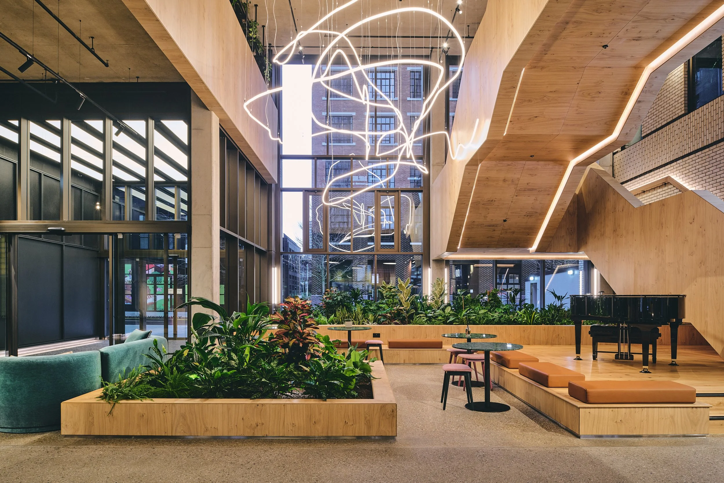 DSC_0758_26.01.09_GRID_VERTUS_HI RES.jpg