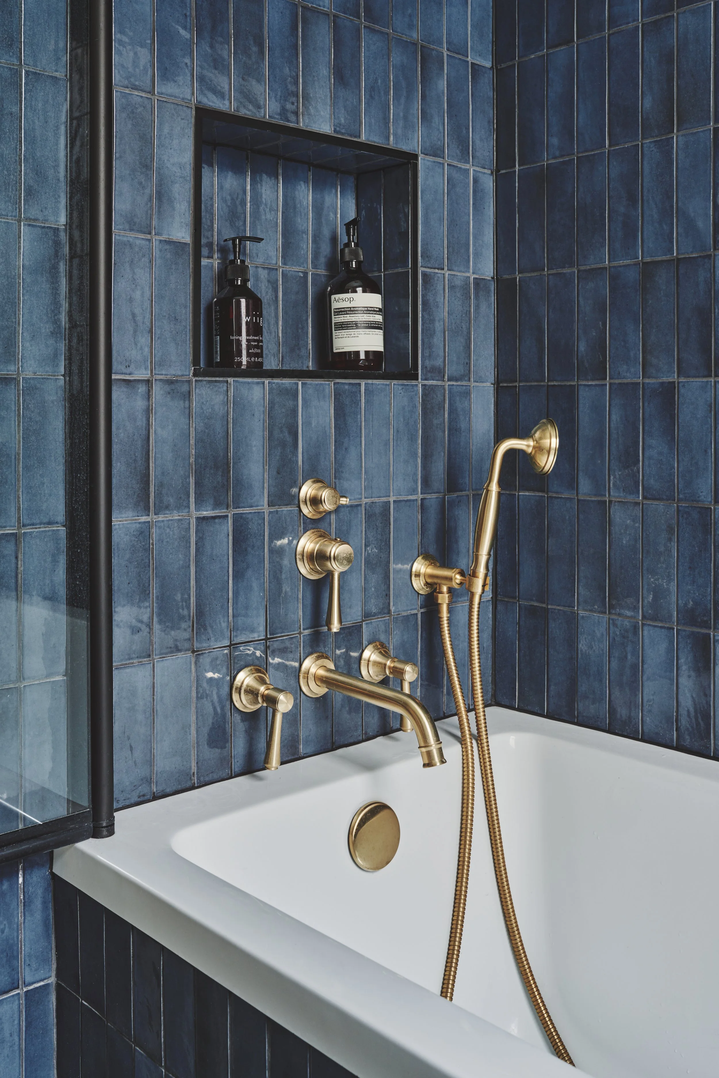 DSC_2731_23.08.15_TOPOLOGY_HI RES.jpg