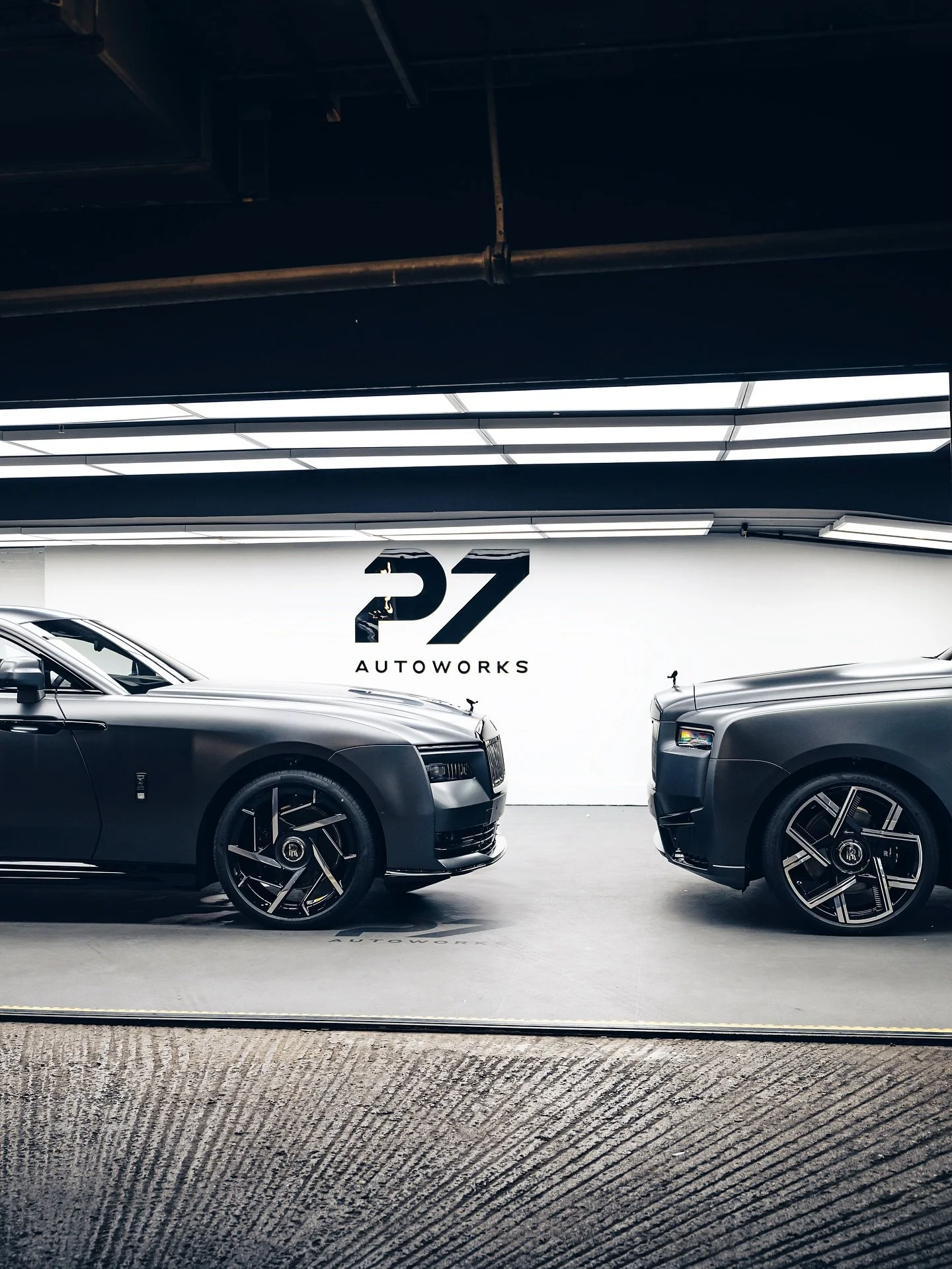 Satin Black Badge beauties 🖤 we PPFed both of these grey Rolls-Royce with Stealth @xpel_uk film, totally transforming their character 

#P7Autoworks #RollsRoyce #Spectre #Cullinan #BlackBadge #CarWrapping #PPF #Tints #Mayfair #London