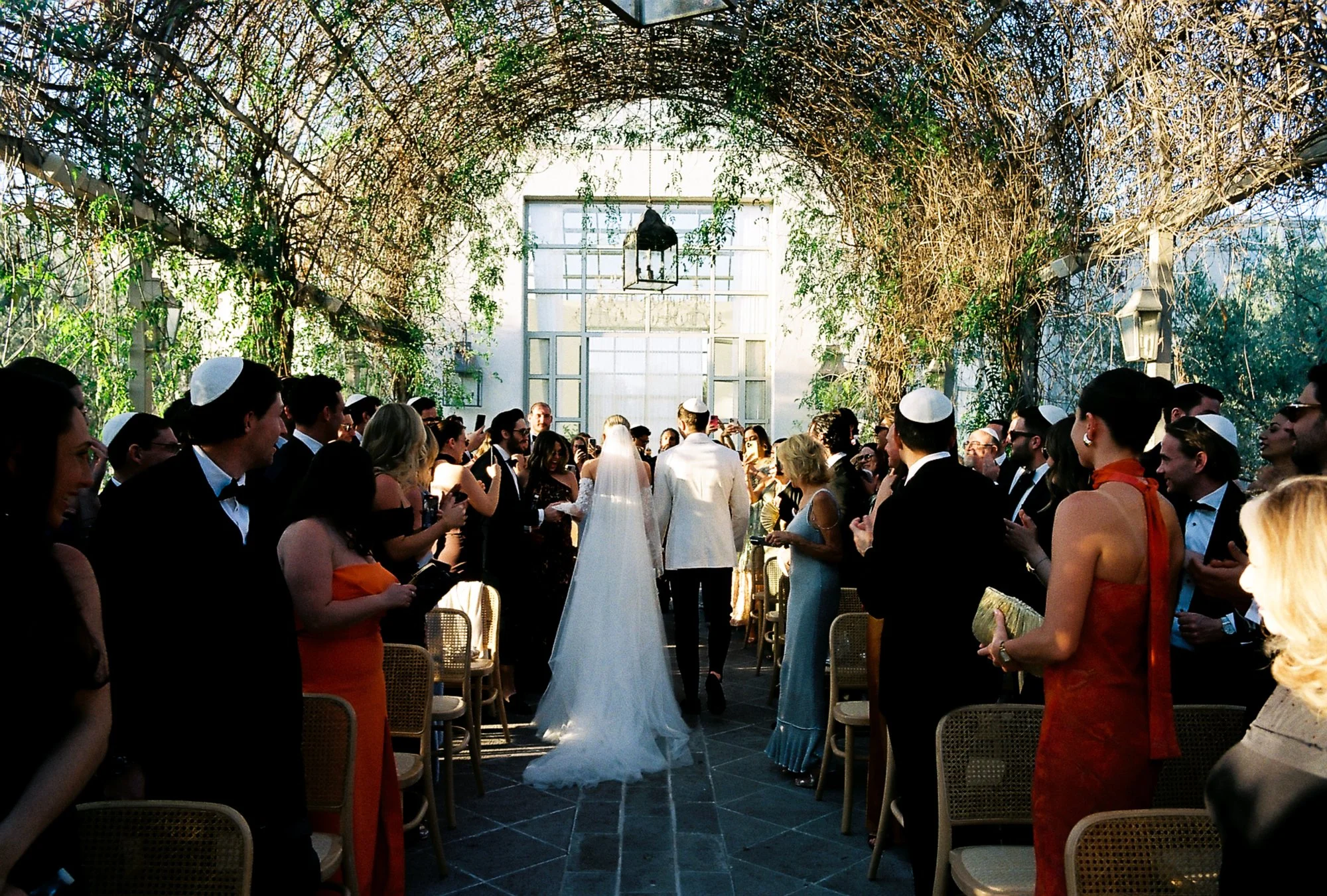 film-wedding-photographer-luna-escondida-6.jpg