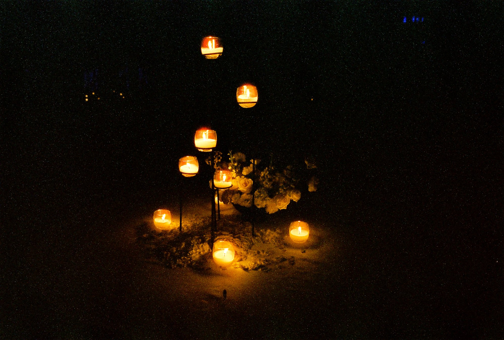 film-wedding-photographer-luna-escondida-17.jpg