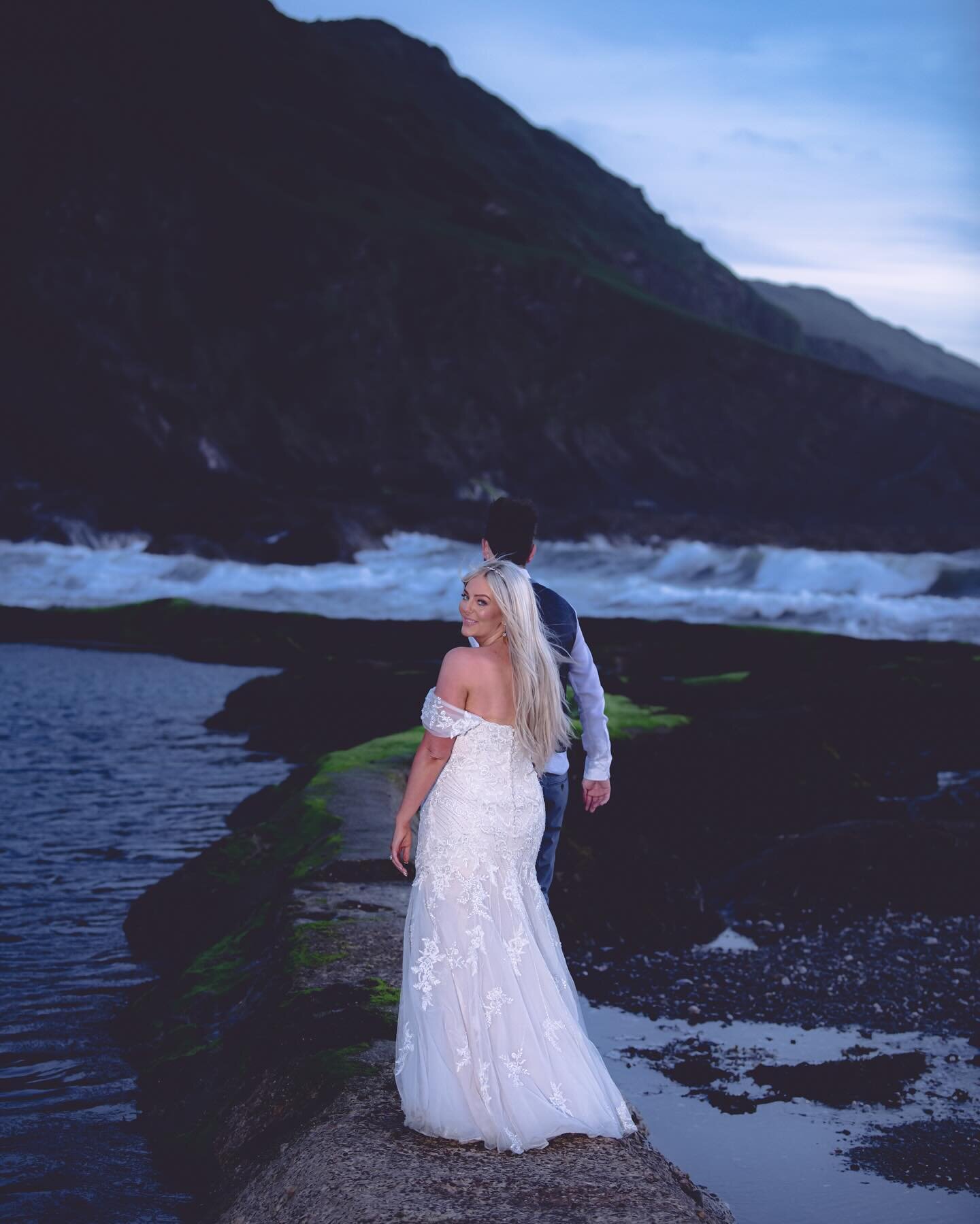 Michelle &amp; Daniel / /  Tunnels Beaches
Tunnels Beaches is a coastal wedding venue with its own private secluded beach that can only be accessed through a hand carved tunnel in the cliff! I mean how special is that for a Wedding Venue!!

#weddingp