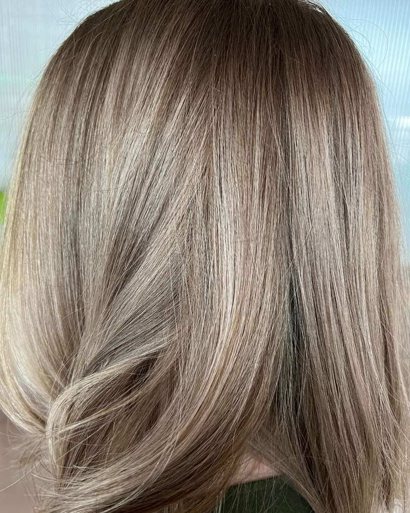 Your Post-Gloss Game Plan: How to Keep That Salon-Fresh Tone for Weeks