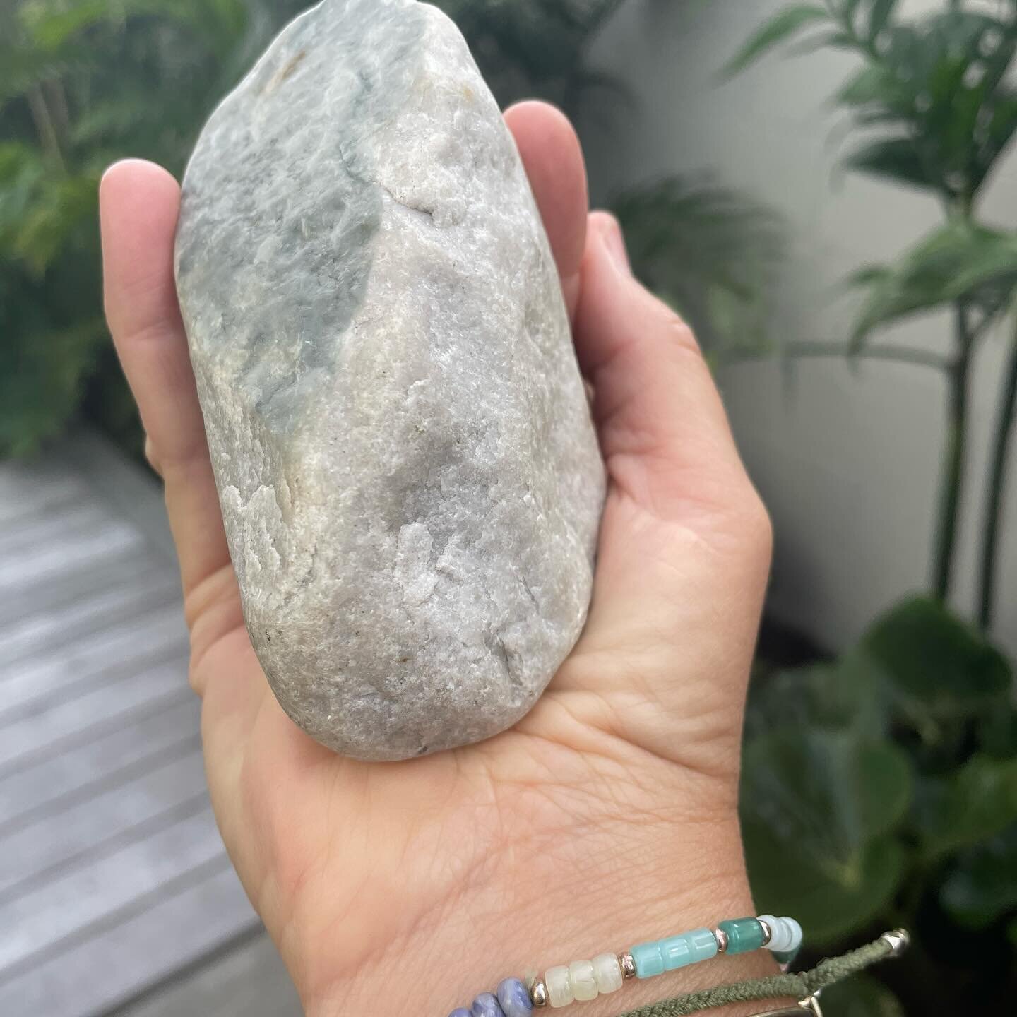 Been sharing the origins of my rock with my breathers this week 🏔️ It is a grounding stone for me, a reminder of the strength and peace we can cultivate within&hellip; 

I was lying down in the valley pictured at Haidakhan Ashram in north India in 2